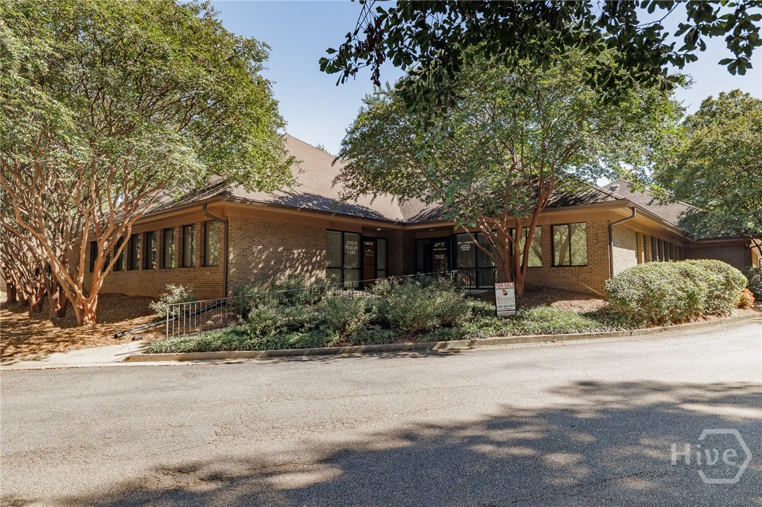 Property at 700 Sunset Drive