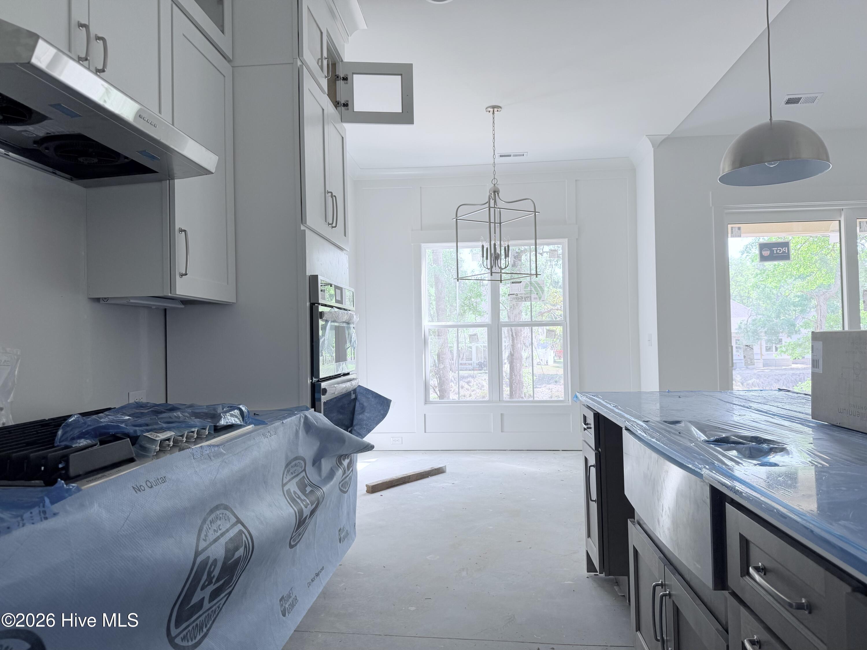 100543338 | Photo 12