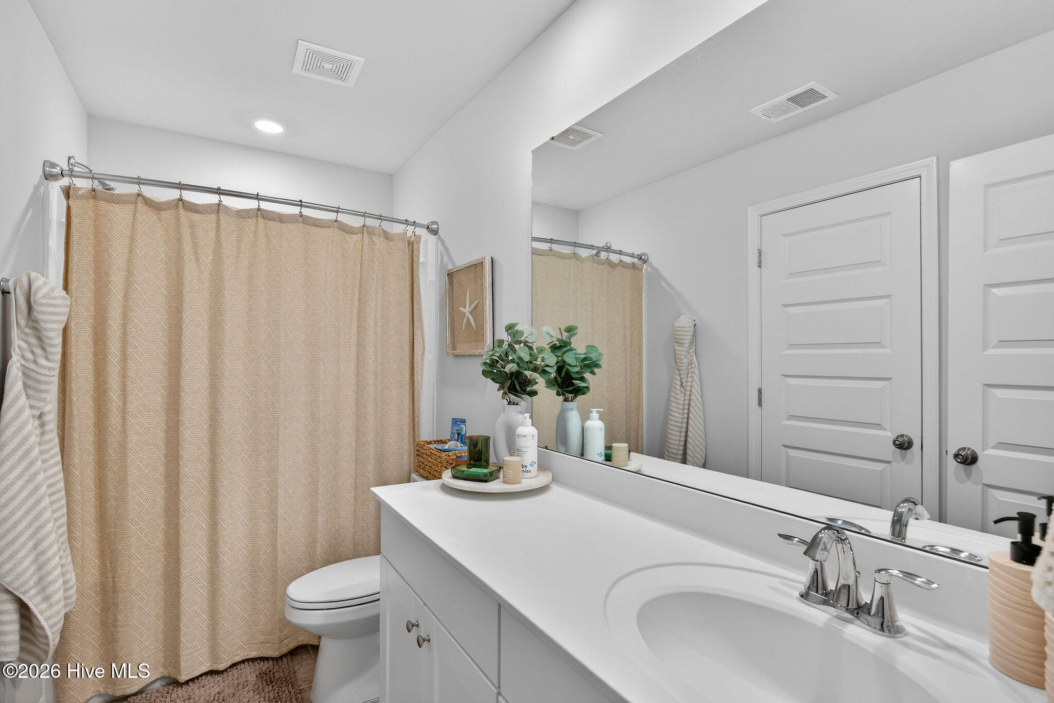 100550096 | Photo 39