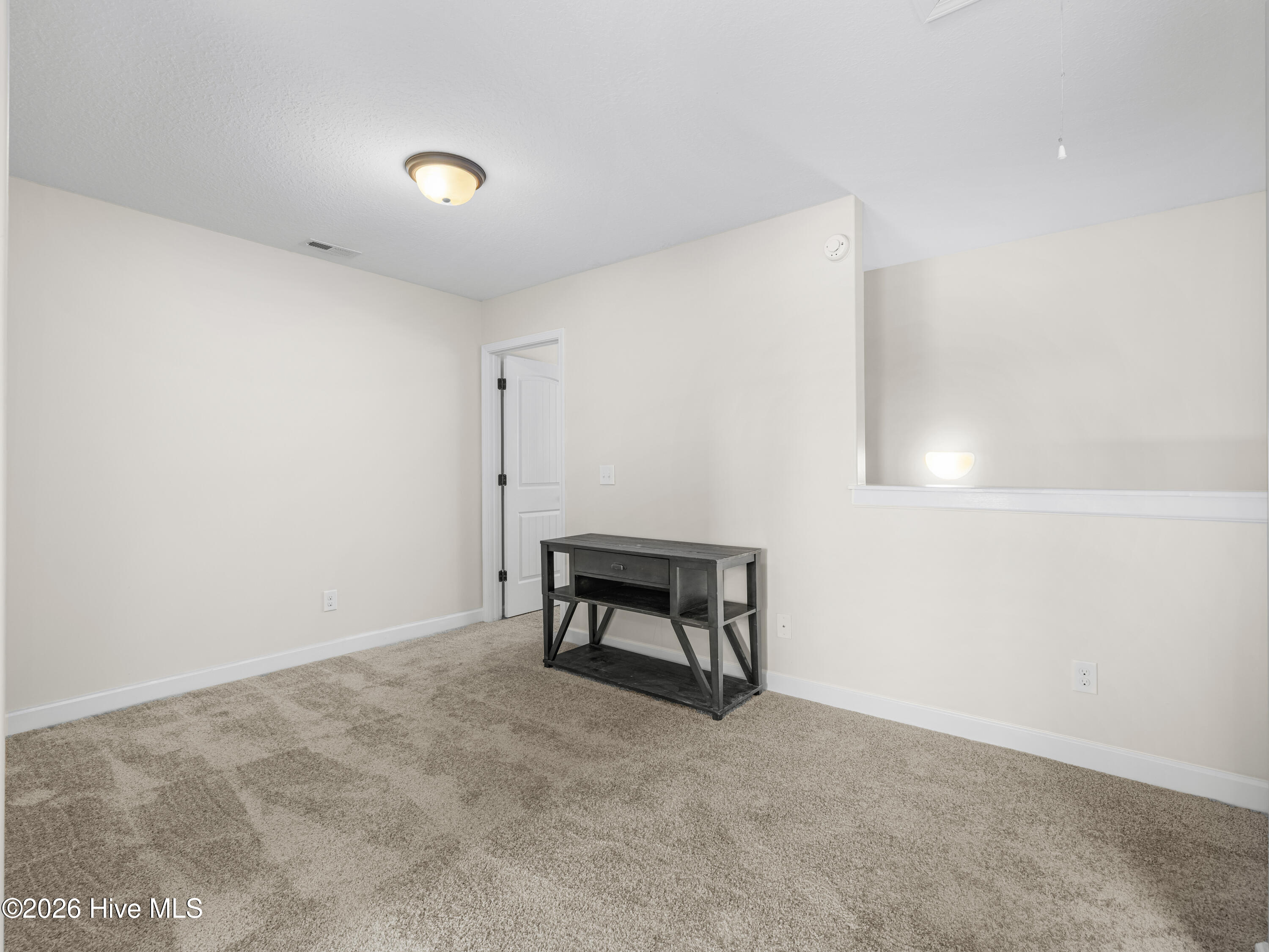 100554822 | Photo 34