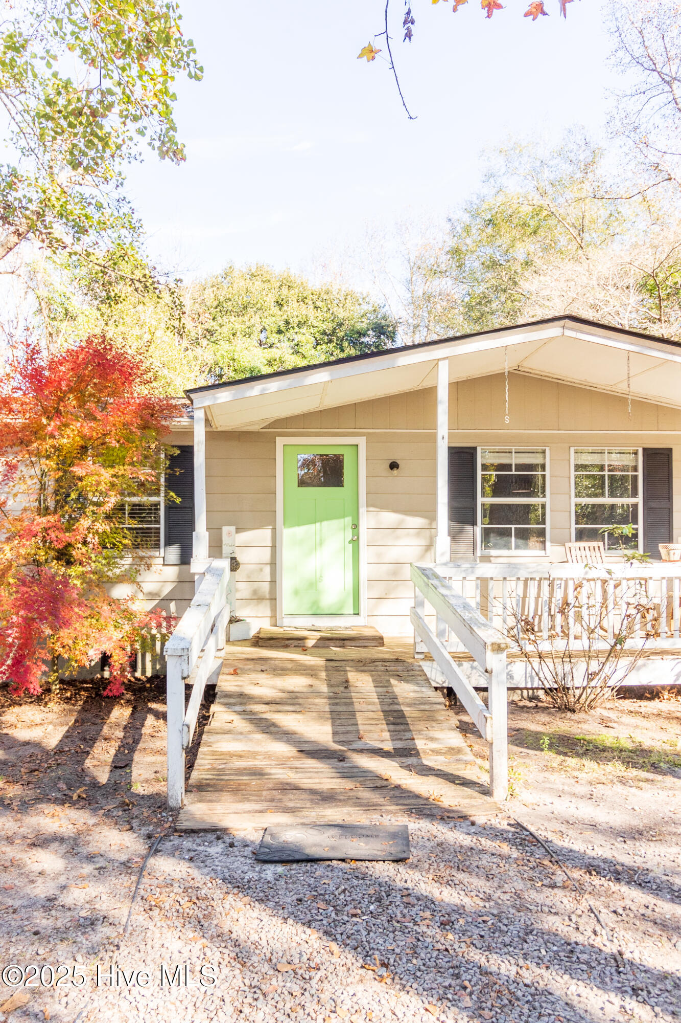 100545695 | Photo 43