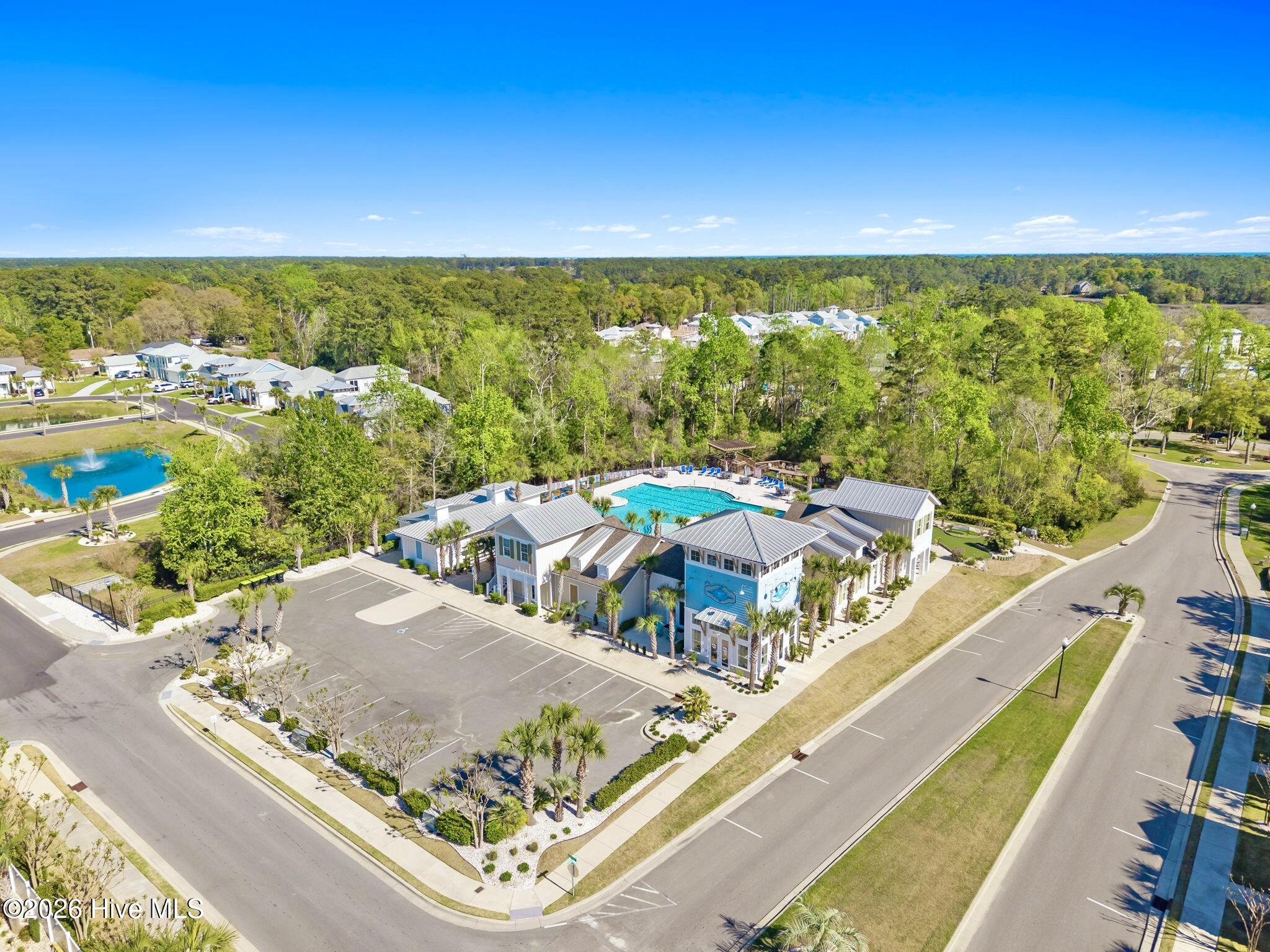 100564957 | Photo 56