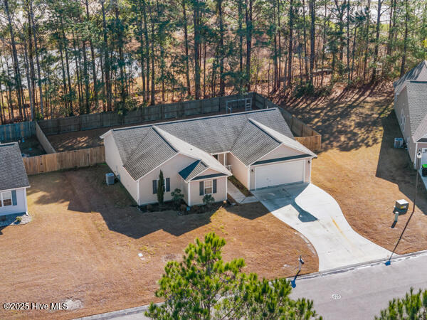 100565265 | Photo 17