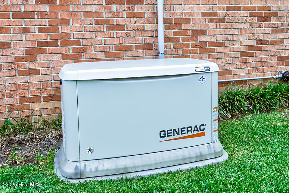 100531257 | Photo 25