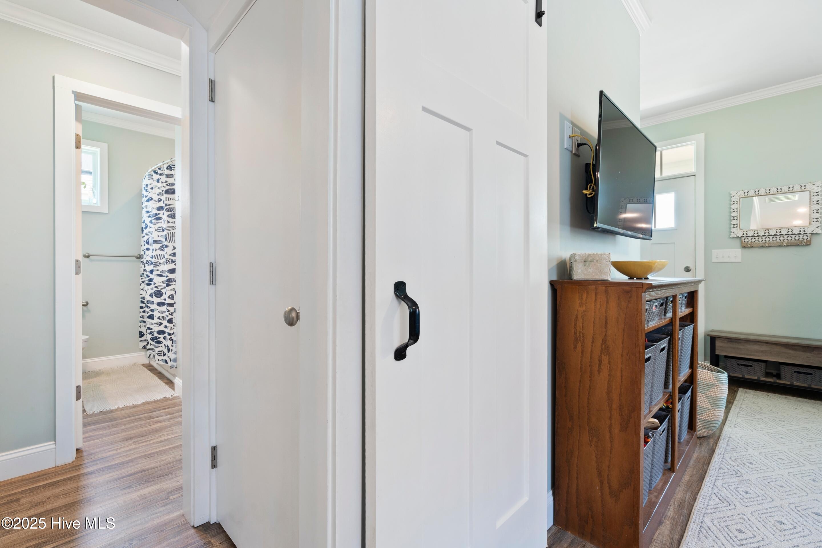 100567642 | Photo 27