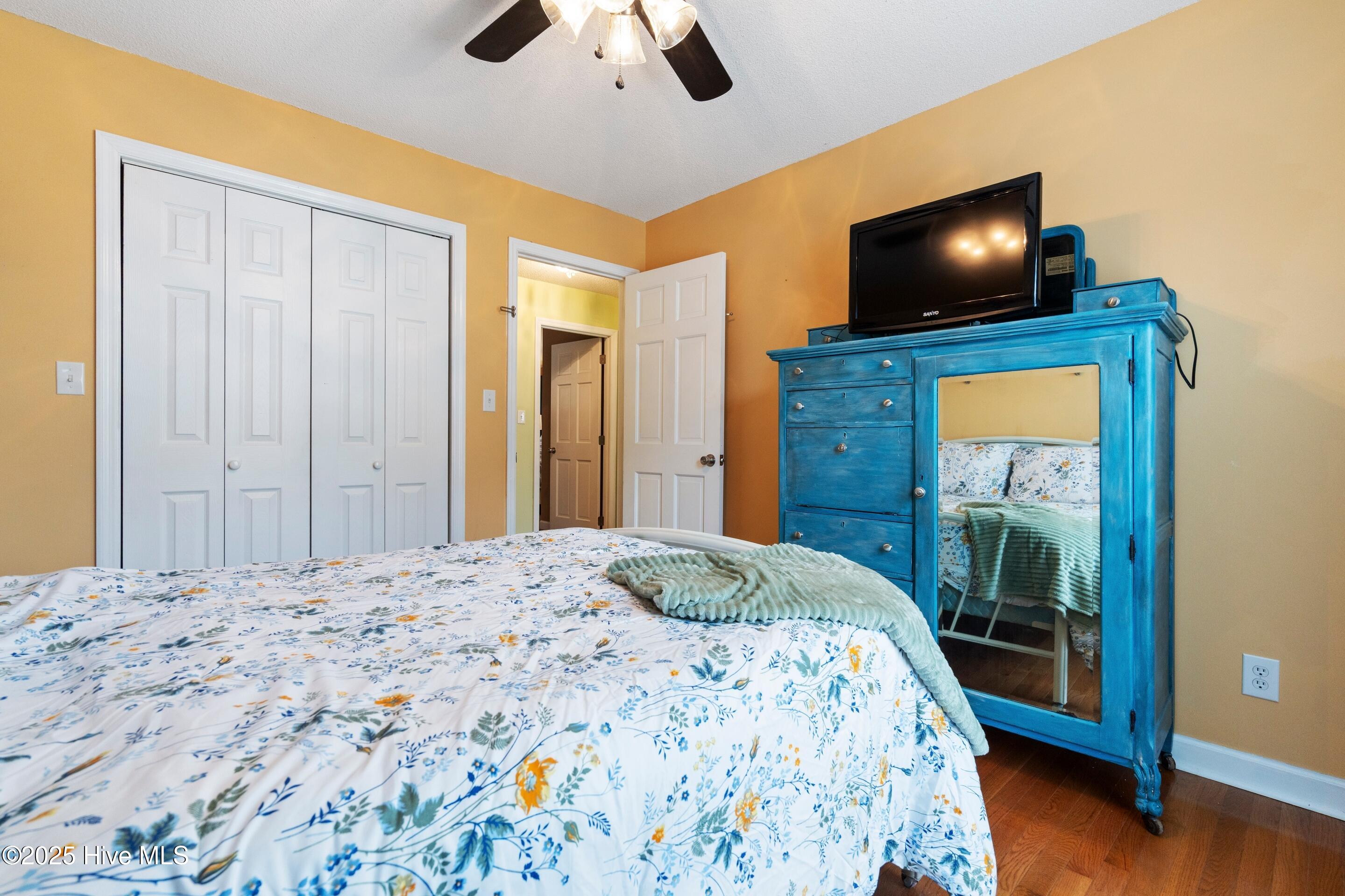 100543561 | Photo 29