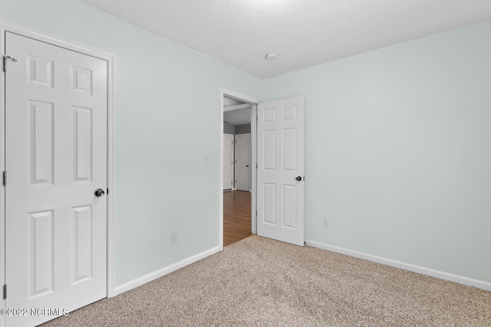 100552810 | Photo 14