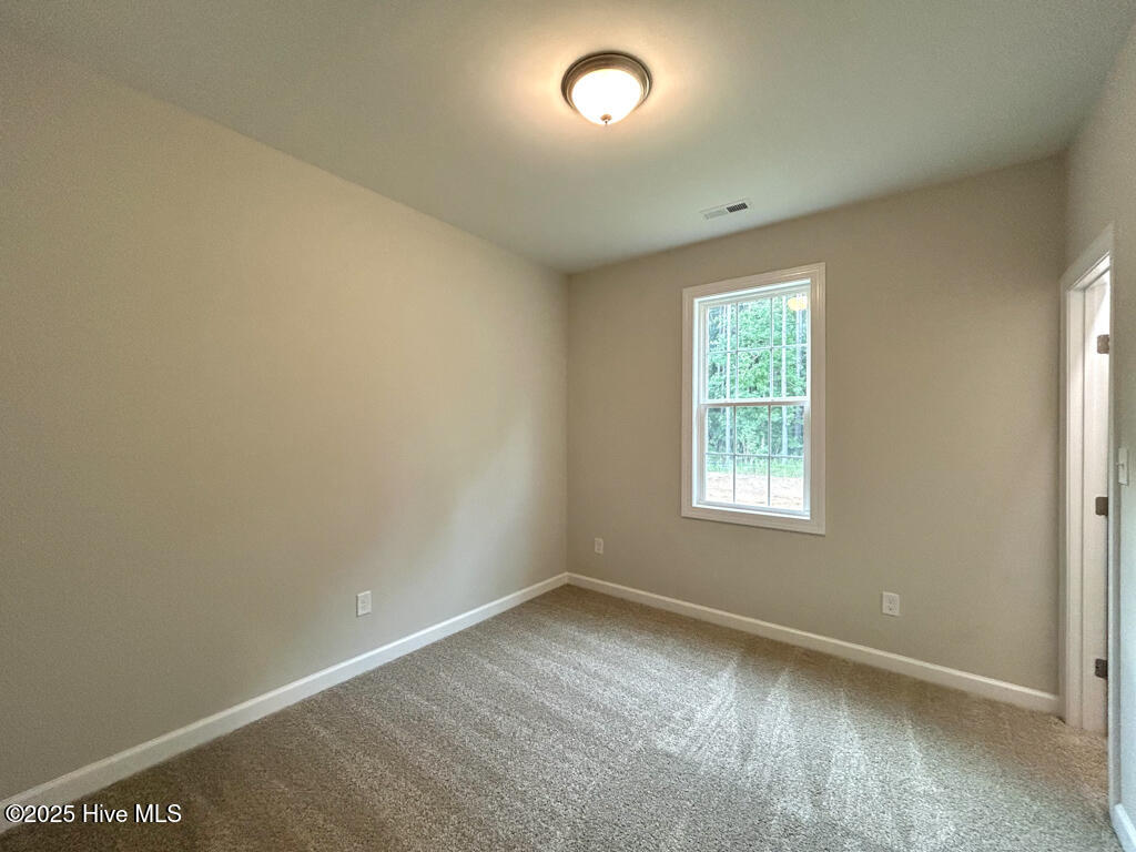 100562477 | Photo 31