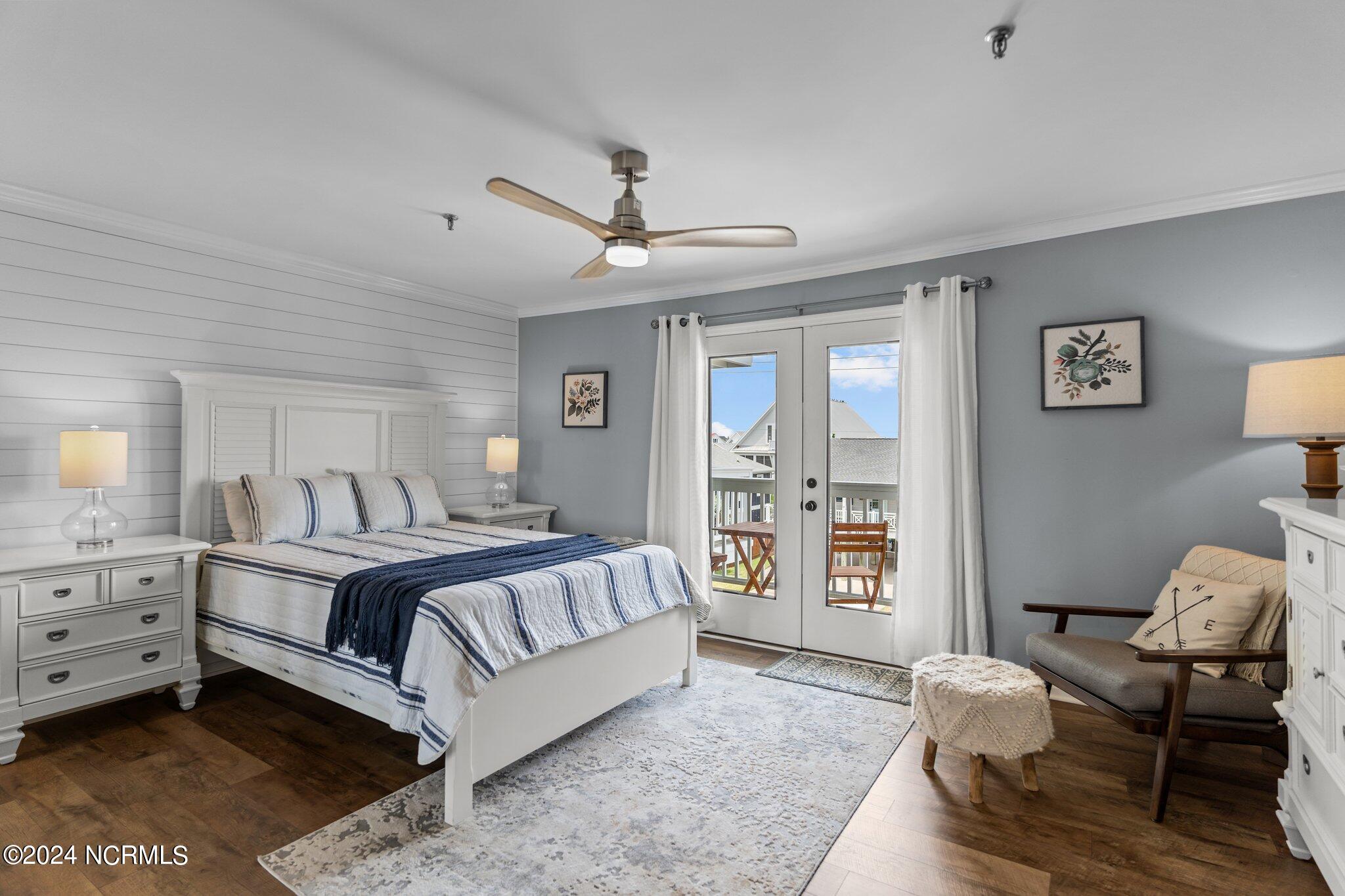 111 Florida Avenue UNIT Apt 10, Carolina Beach, NC, 28428