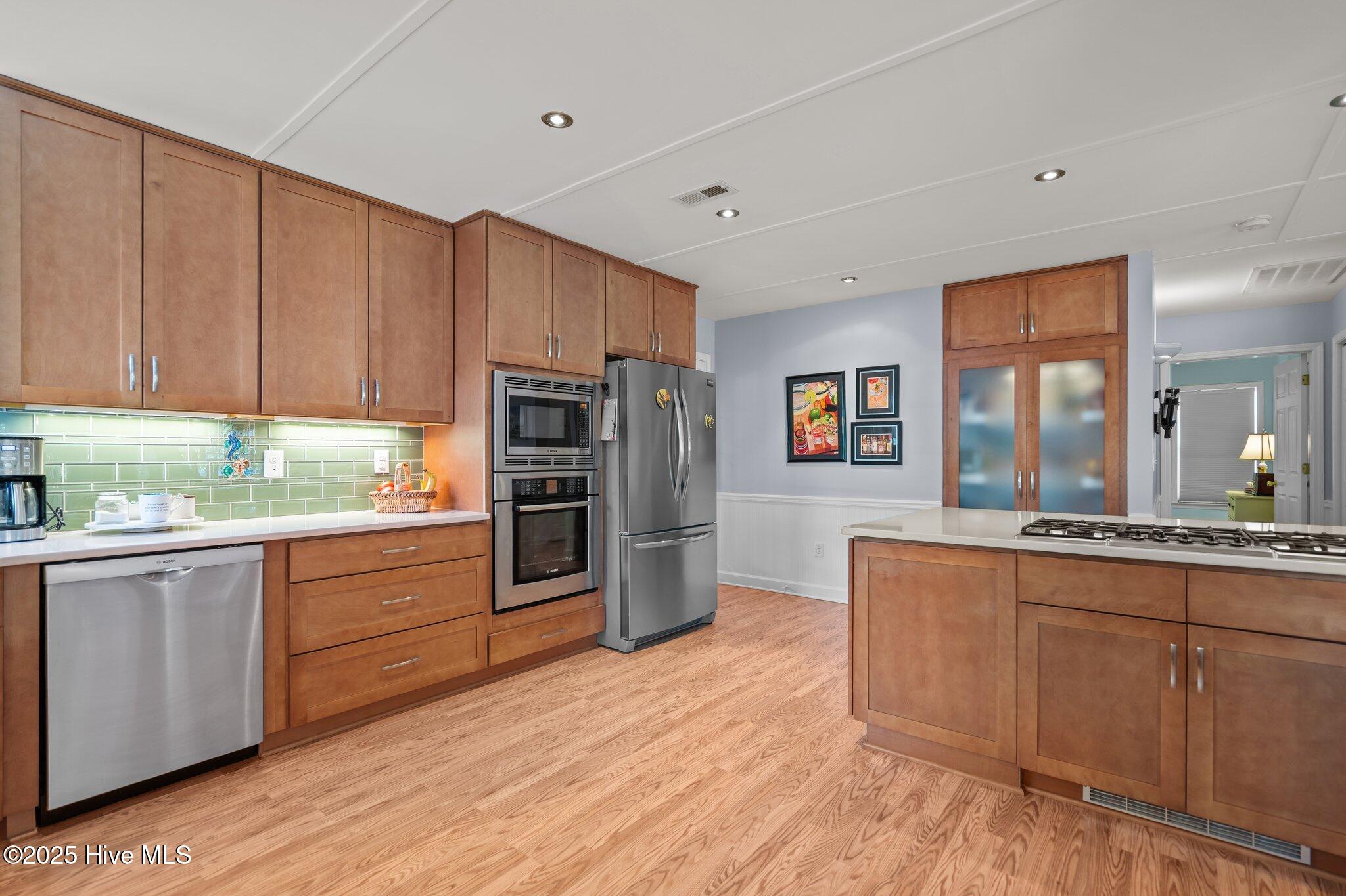 100516795 | Photo 20