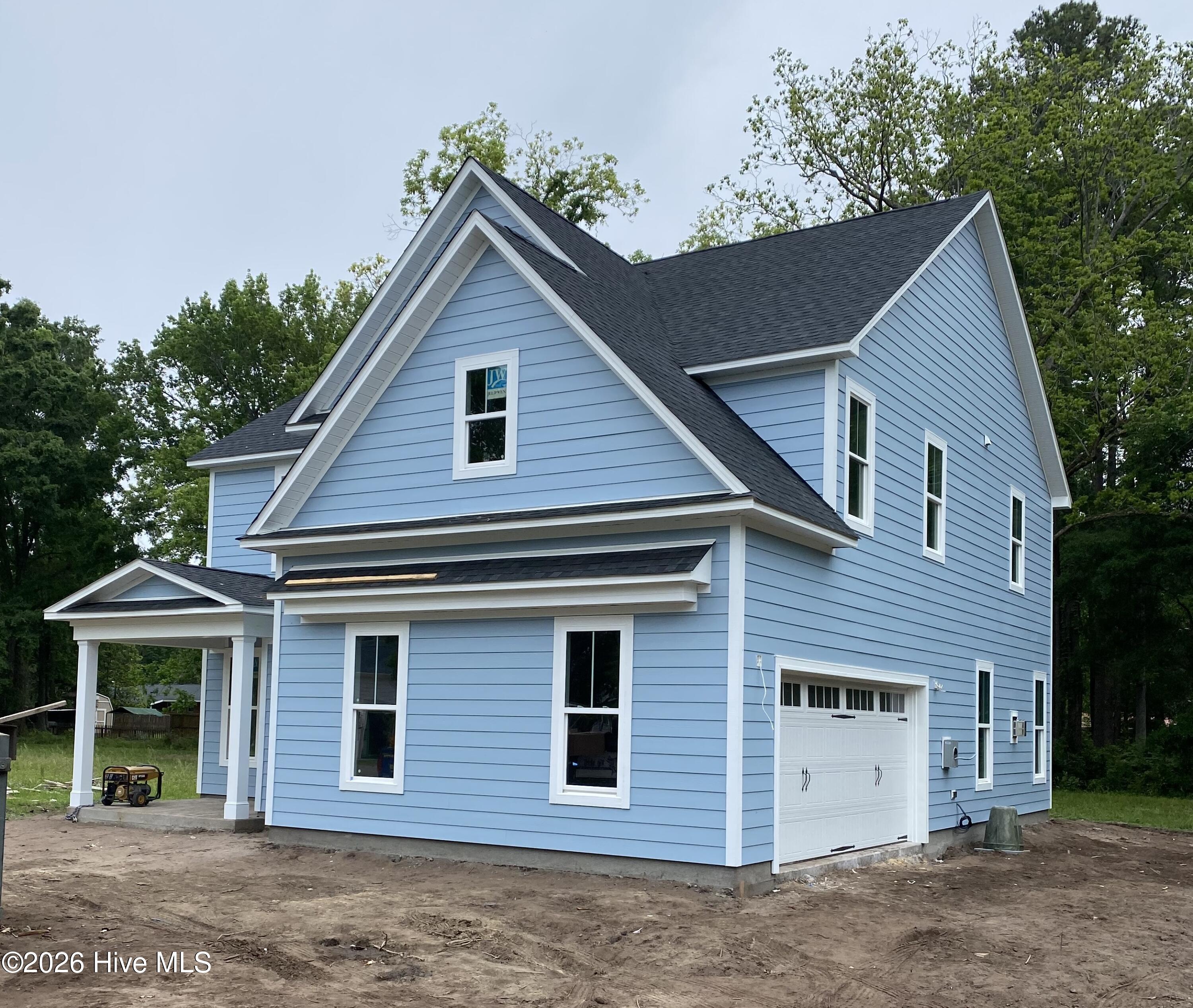 100570636 | Photo 30