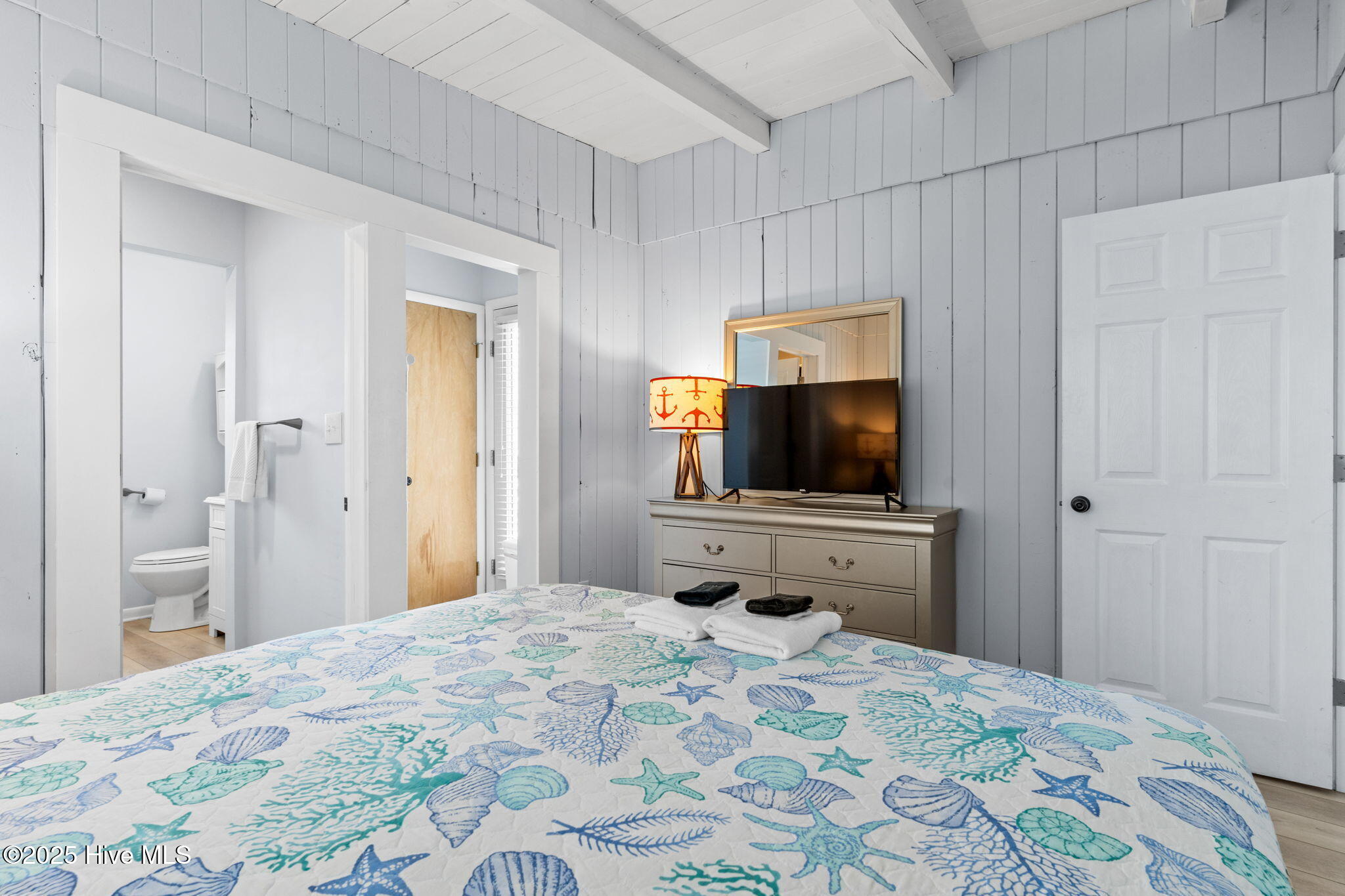 100526809 | Photo 41