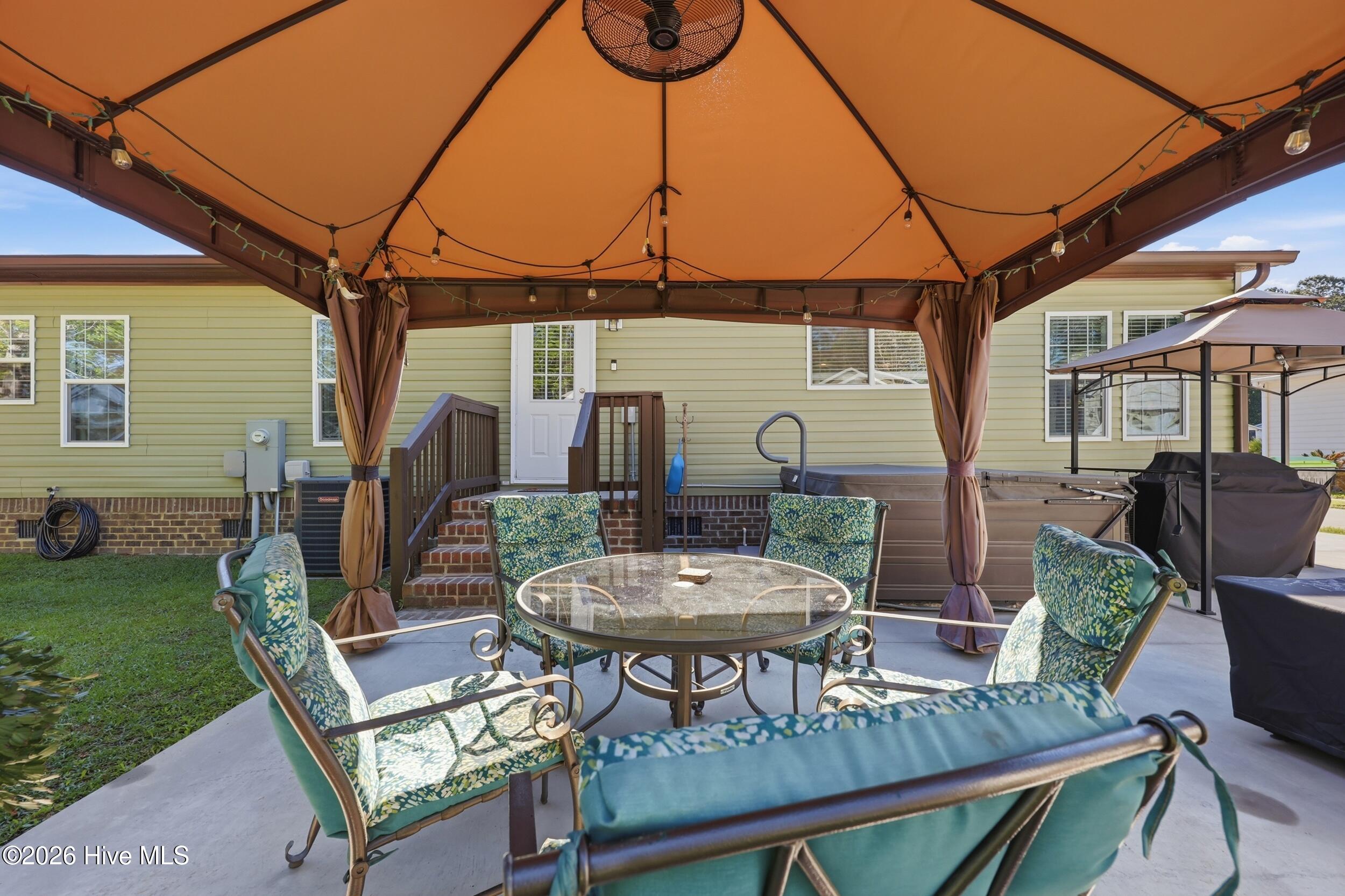 100567202 | Photo 30