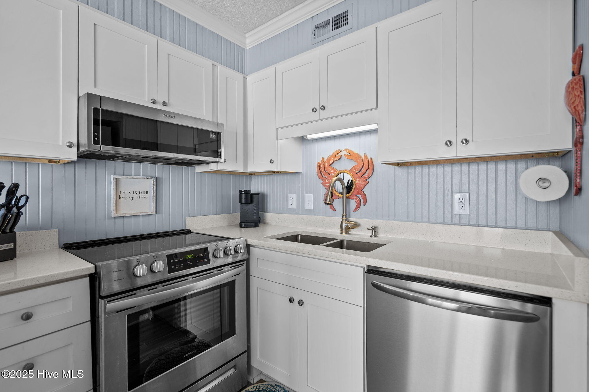 100535263 | Photo 10