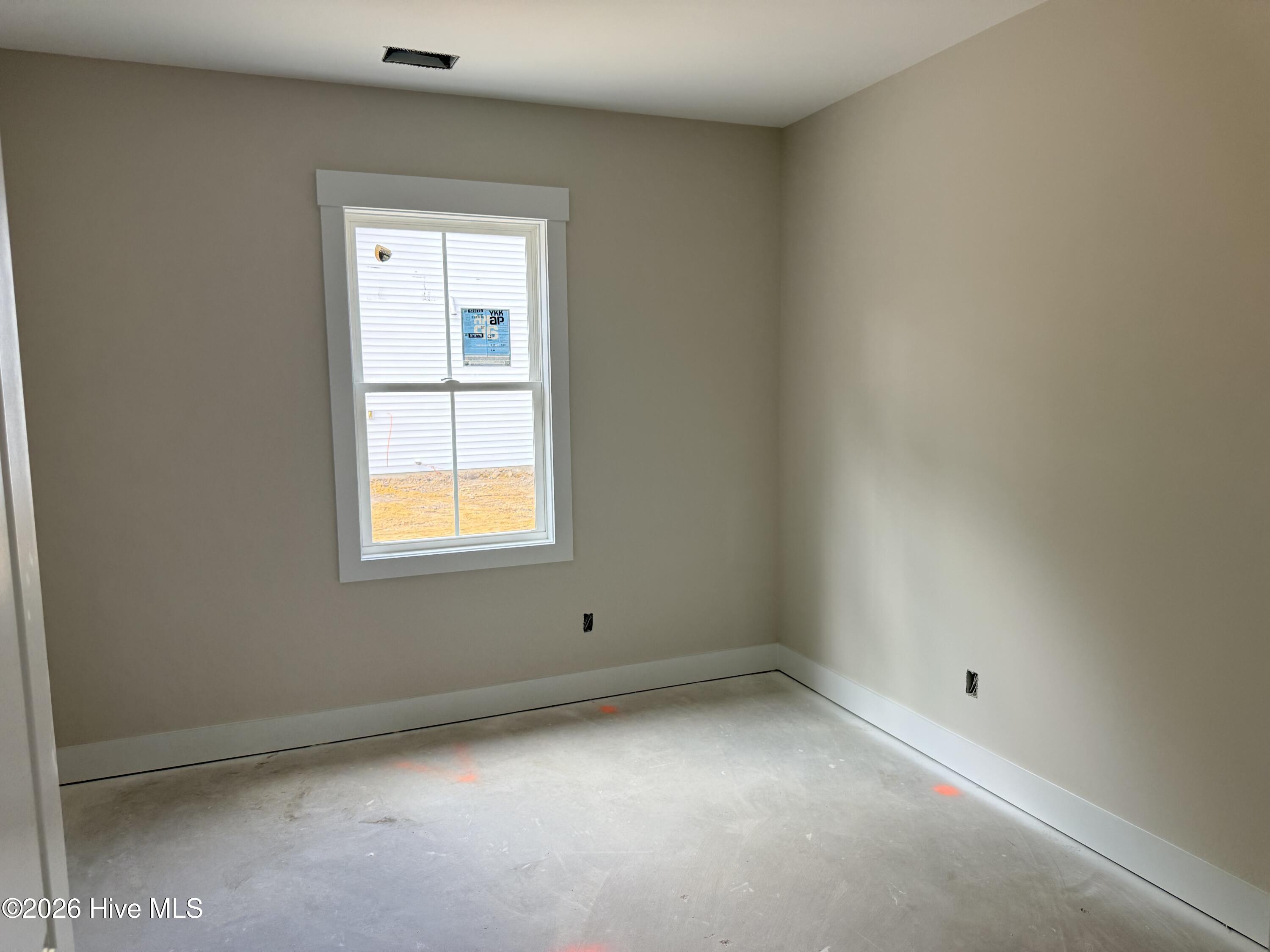 100564210 | Photo 18