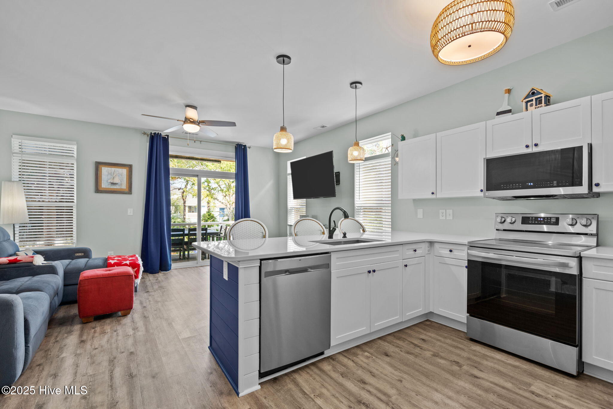 100522294 | Photo 11