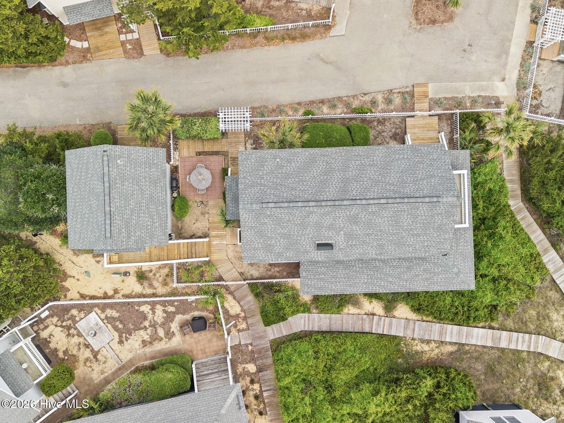 100573288 | Photo 54