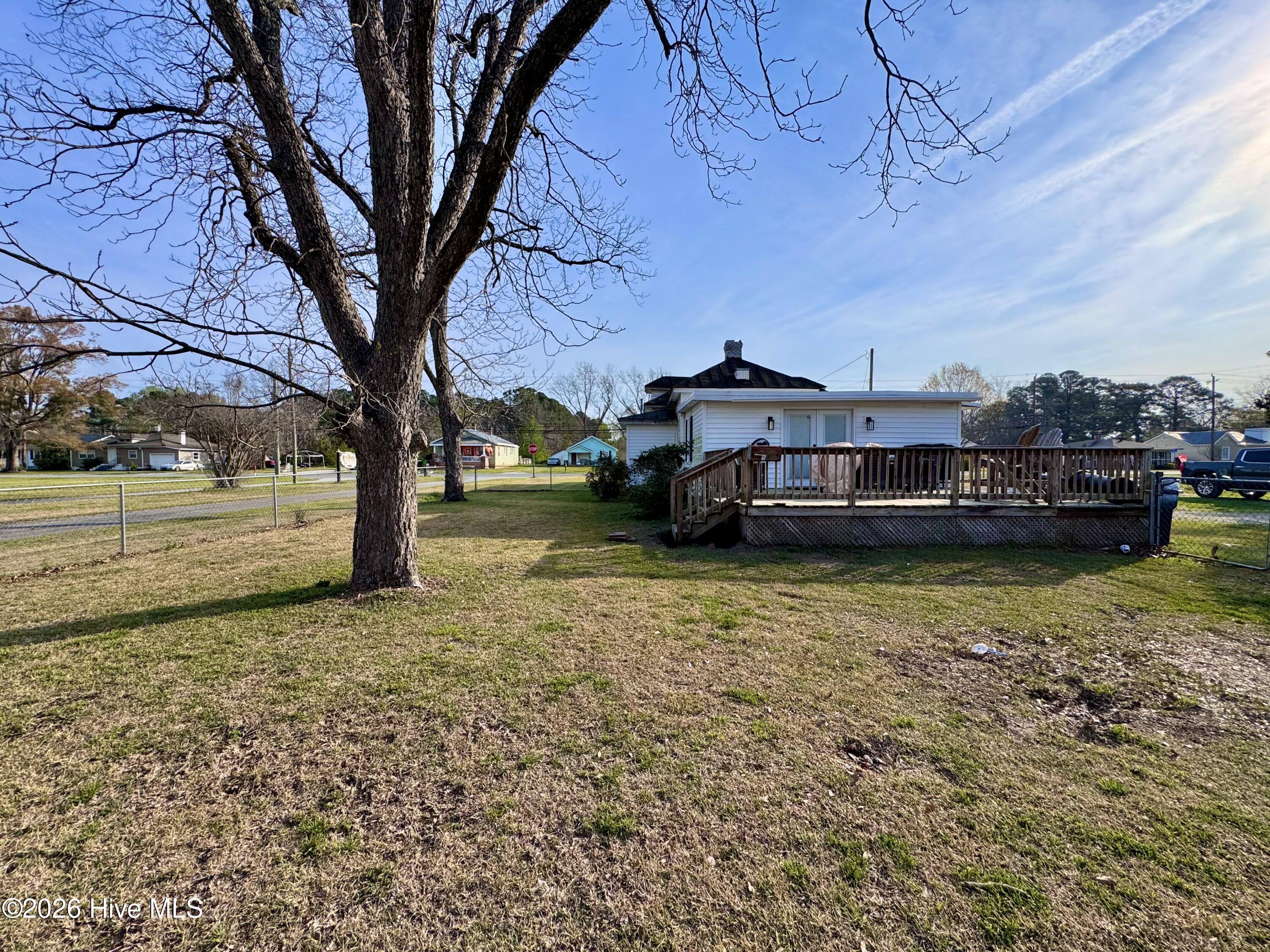 3405 Oaks 