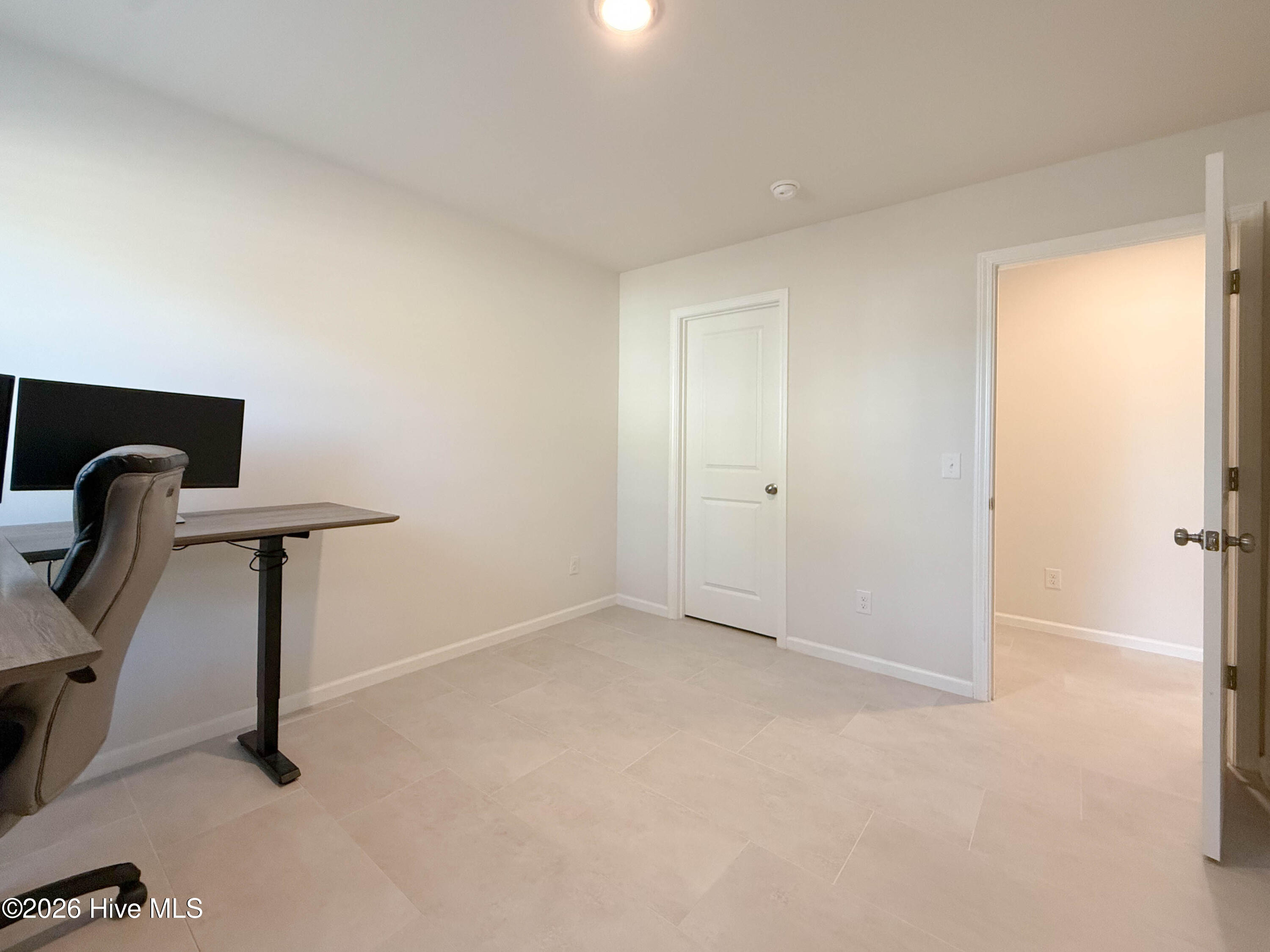 100548876 | Photo 34