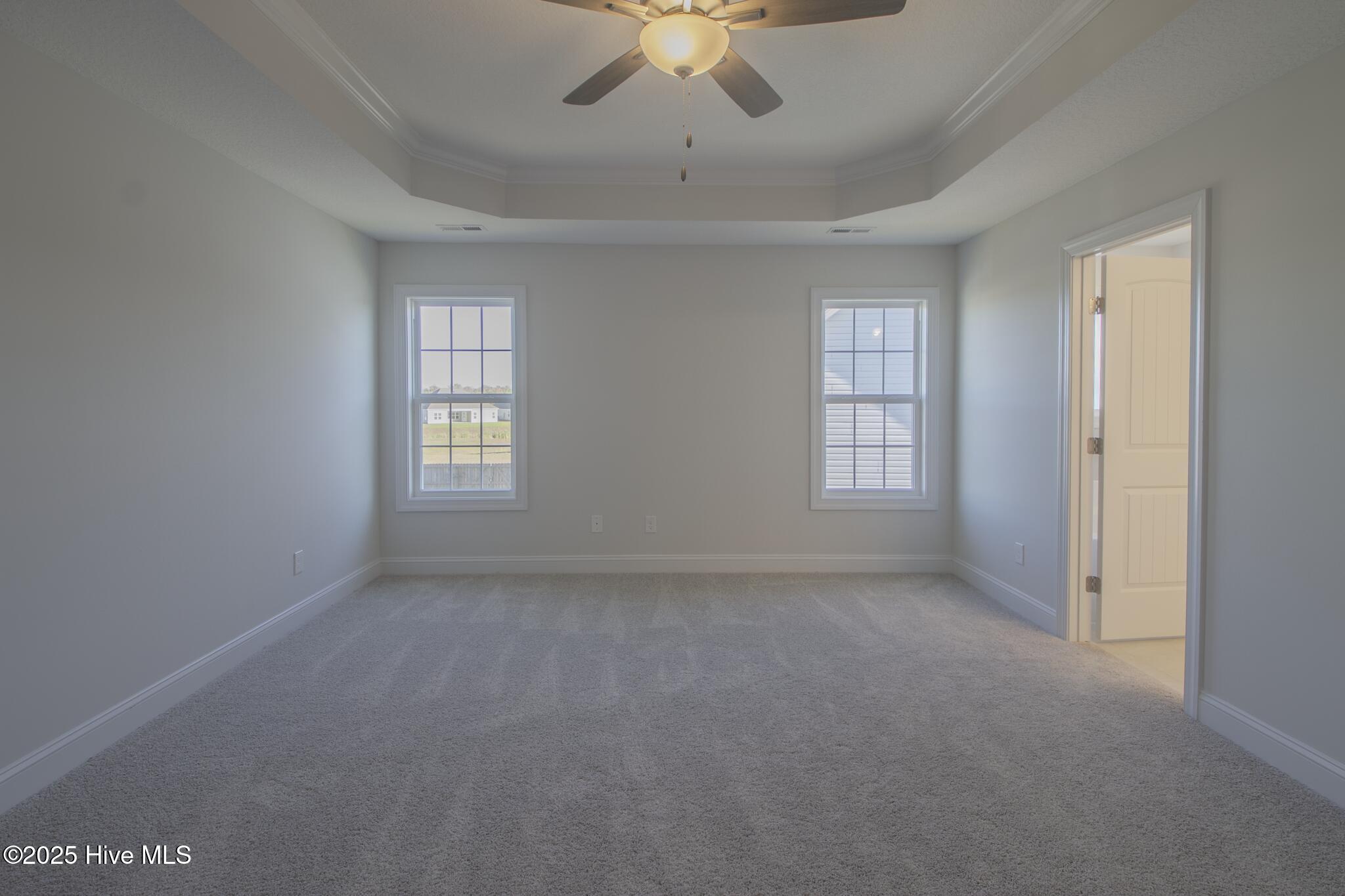 100497417 | Photo 16