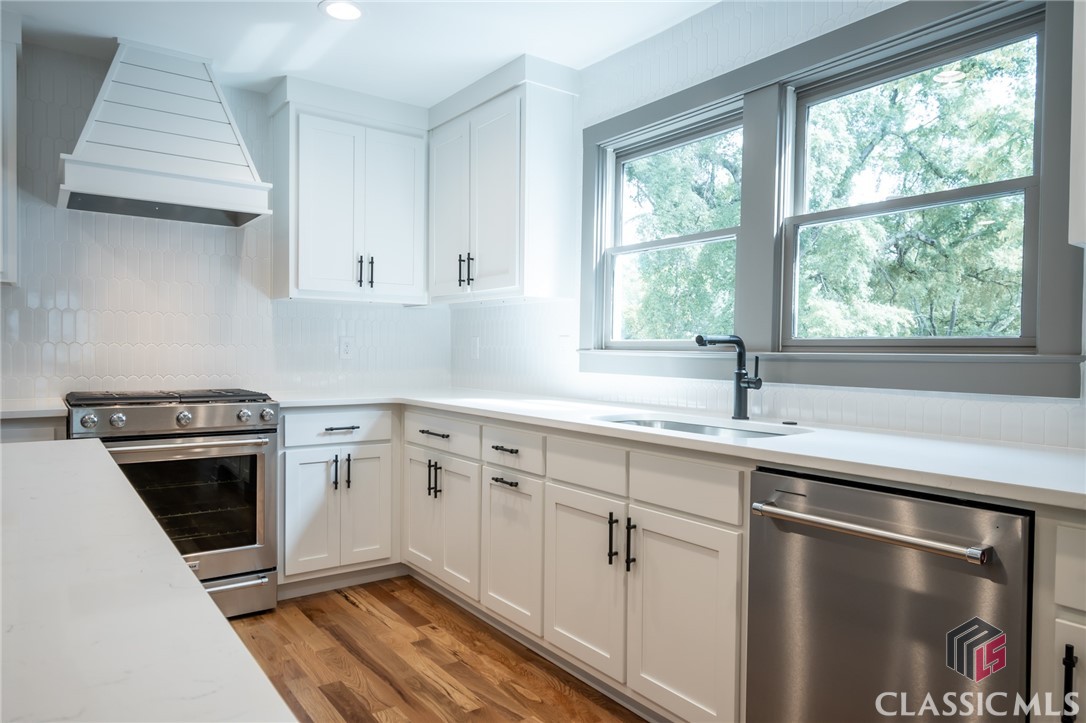 215 Holman Avenue, Athens, GA 30606 Listing Photo  14