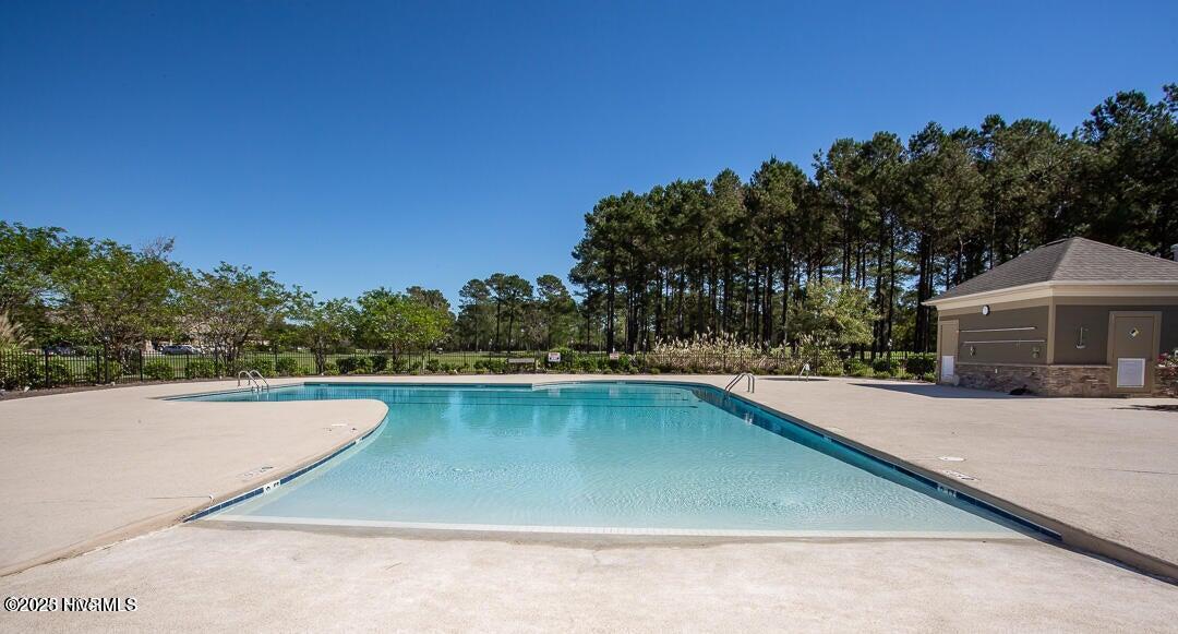 100547698 | Photo 73