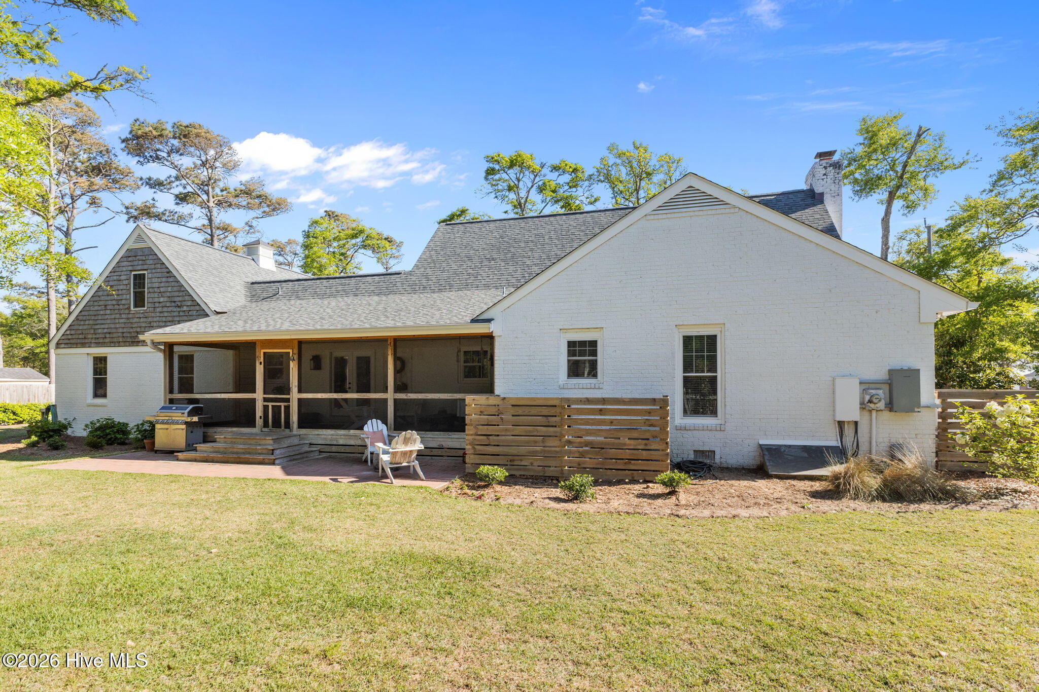 218 Lands End Road,Morehead City