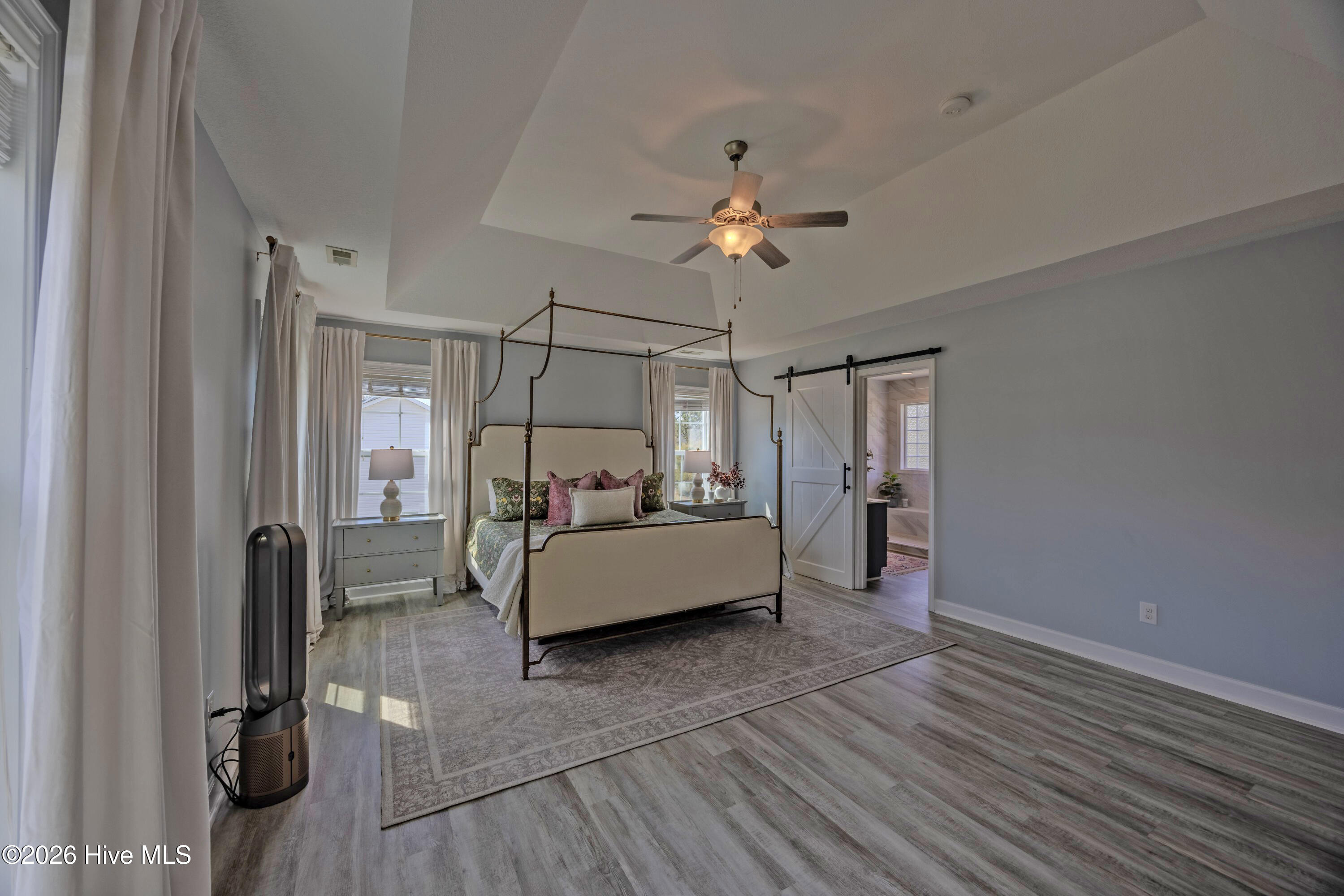 100562922 | Photo 20