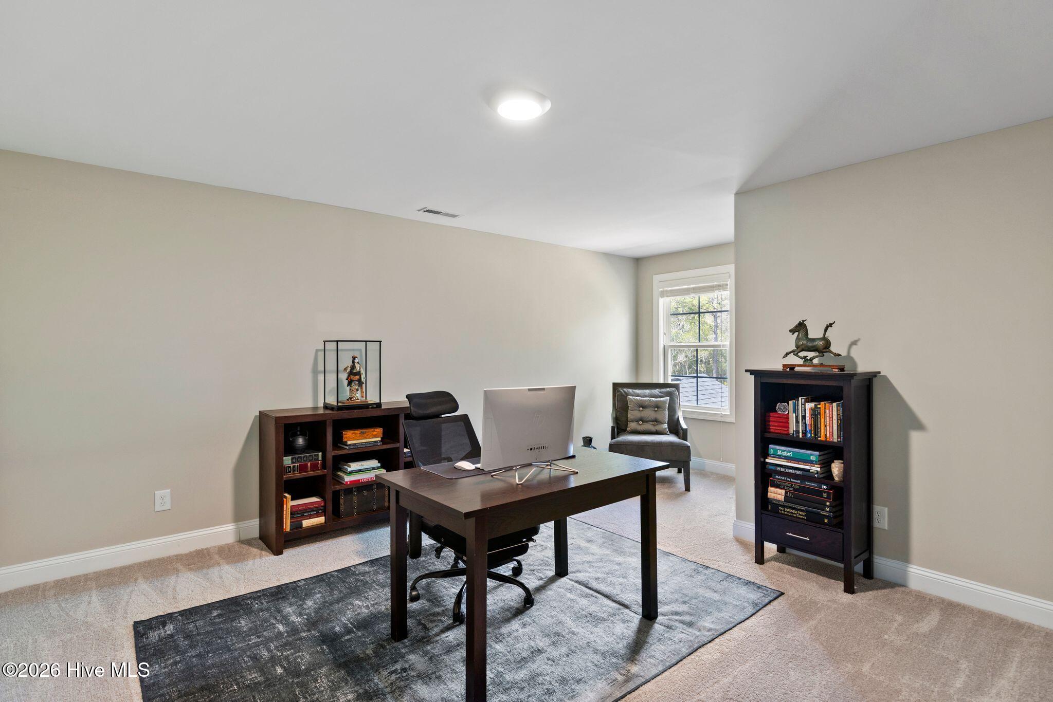 100558926 | Photo 42