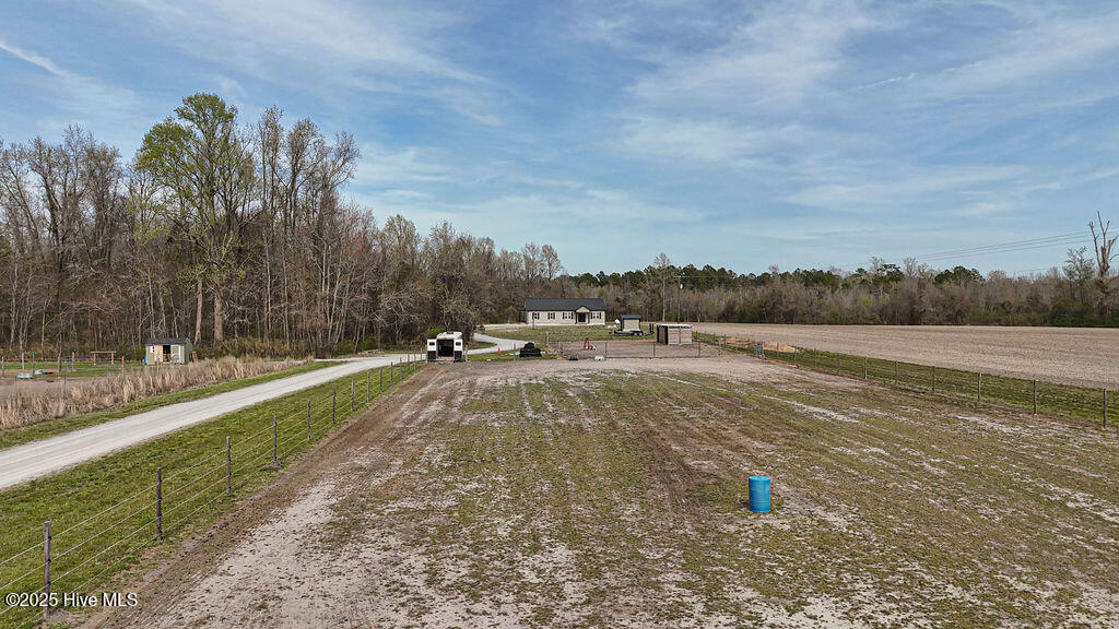 1560 White Oak River Road,Maysville