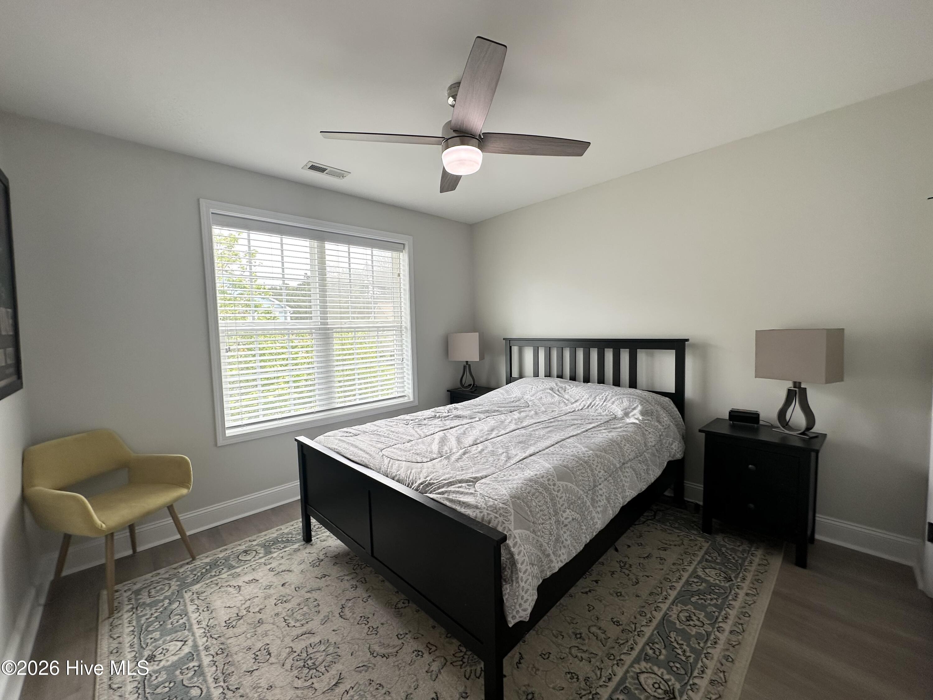 100563138 | Photo 88