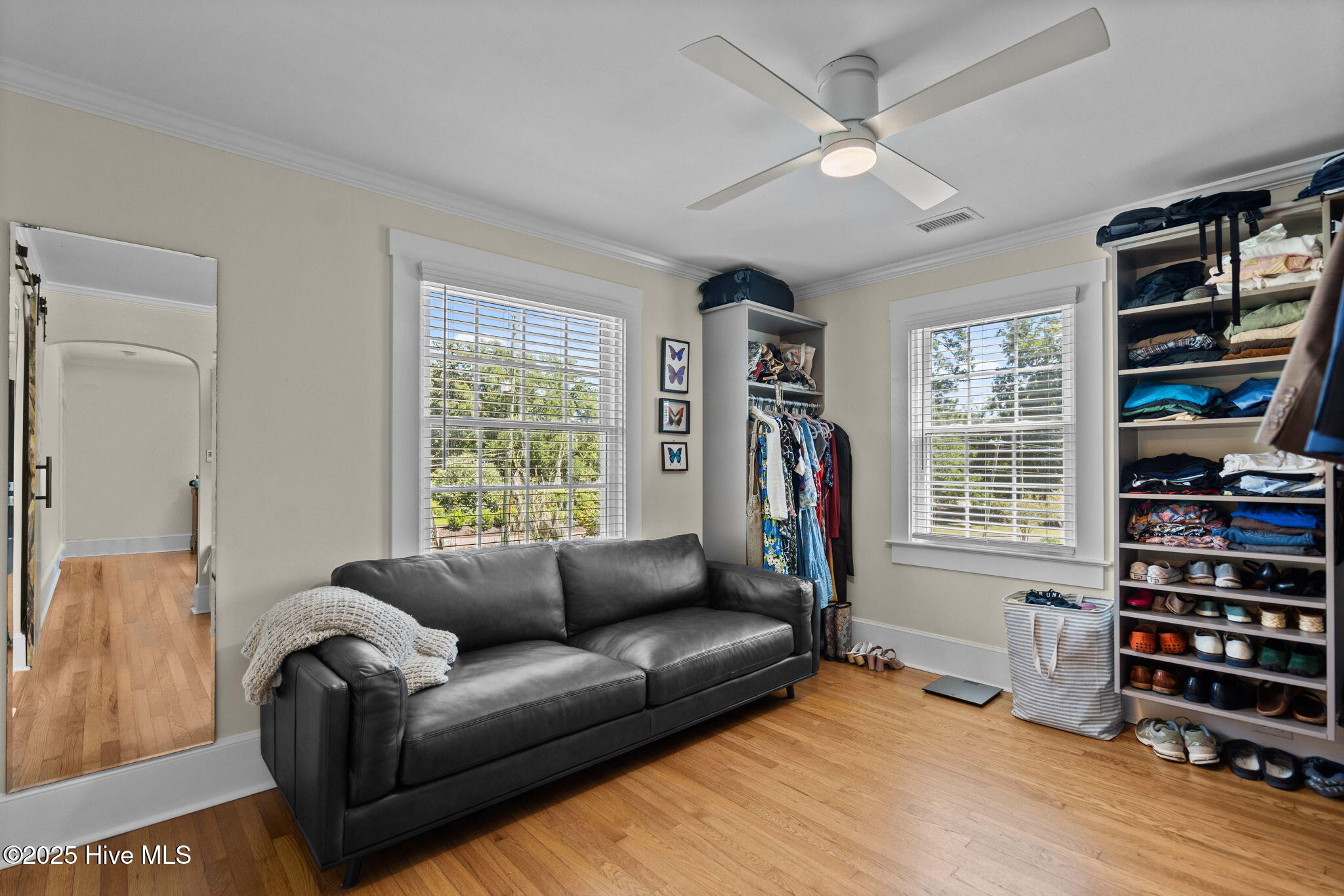 100528962 | Photo 24