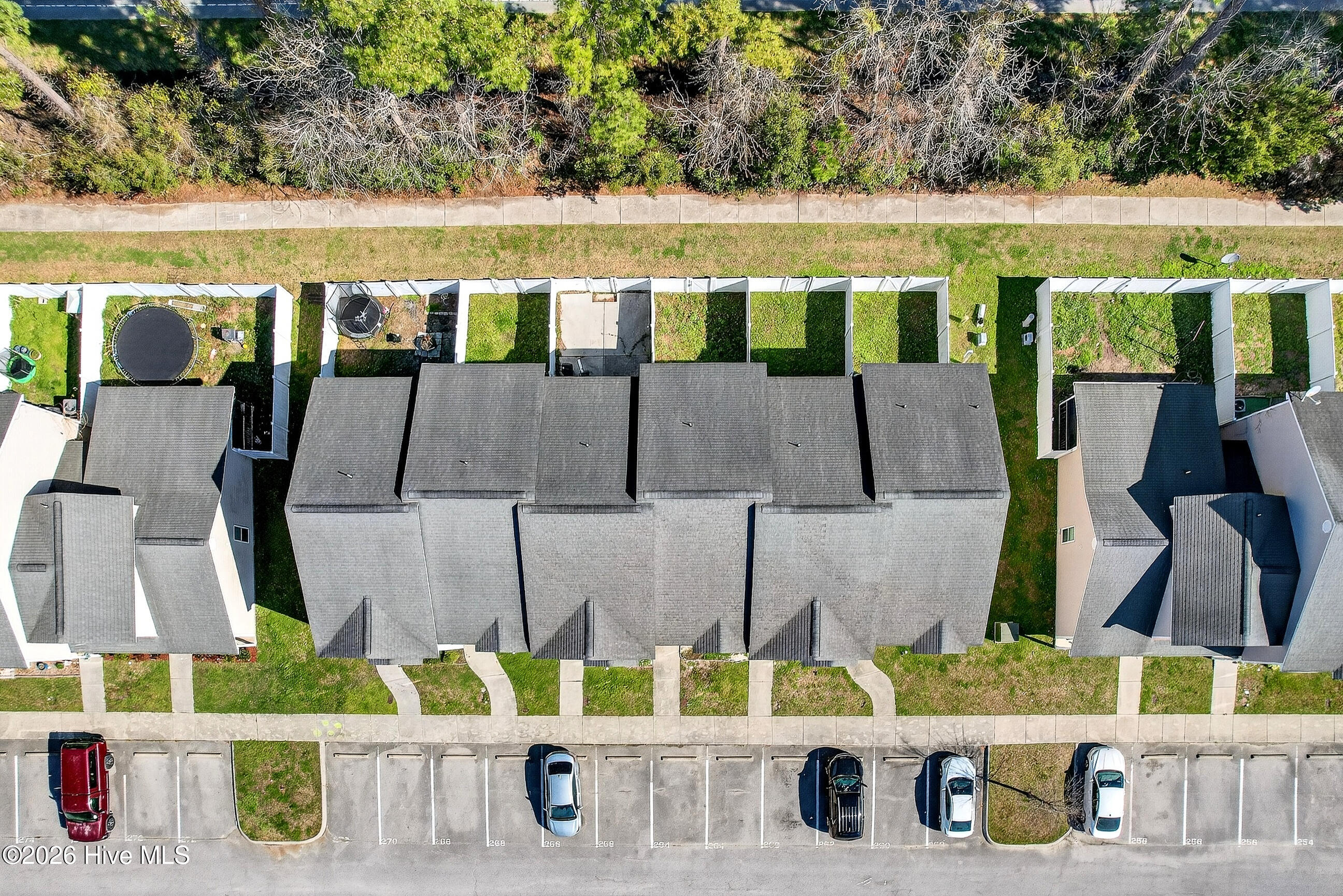 100561712 | Photo 25