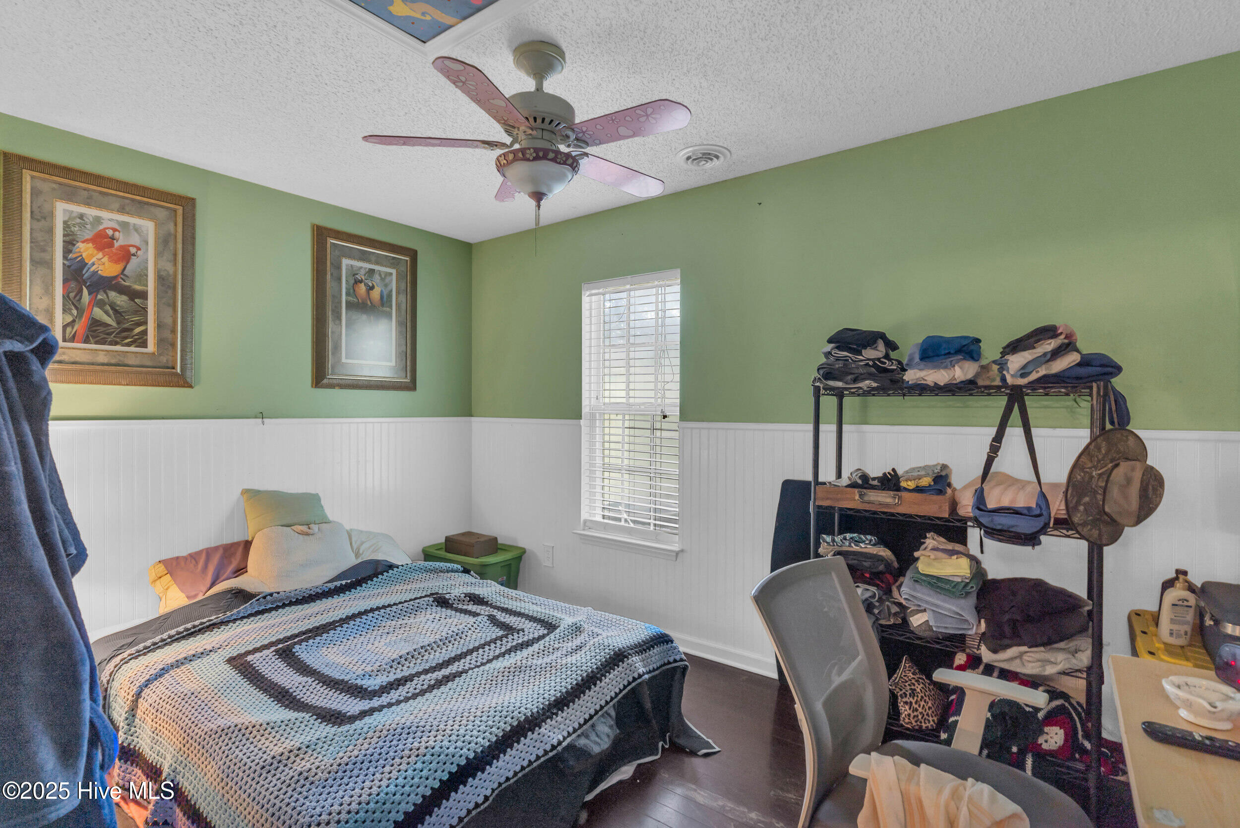 100524404 | Photo 14