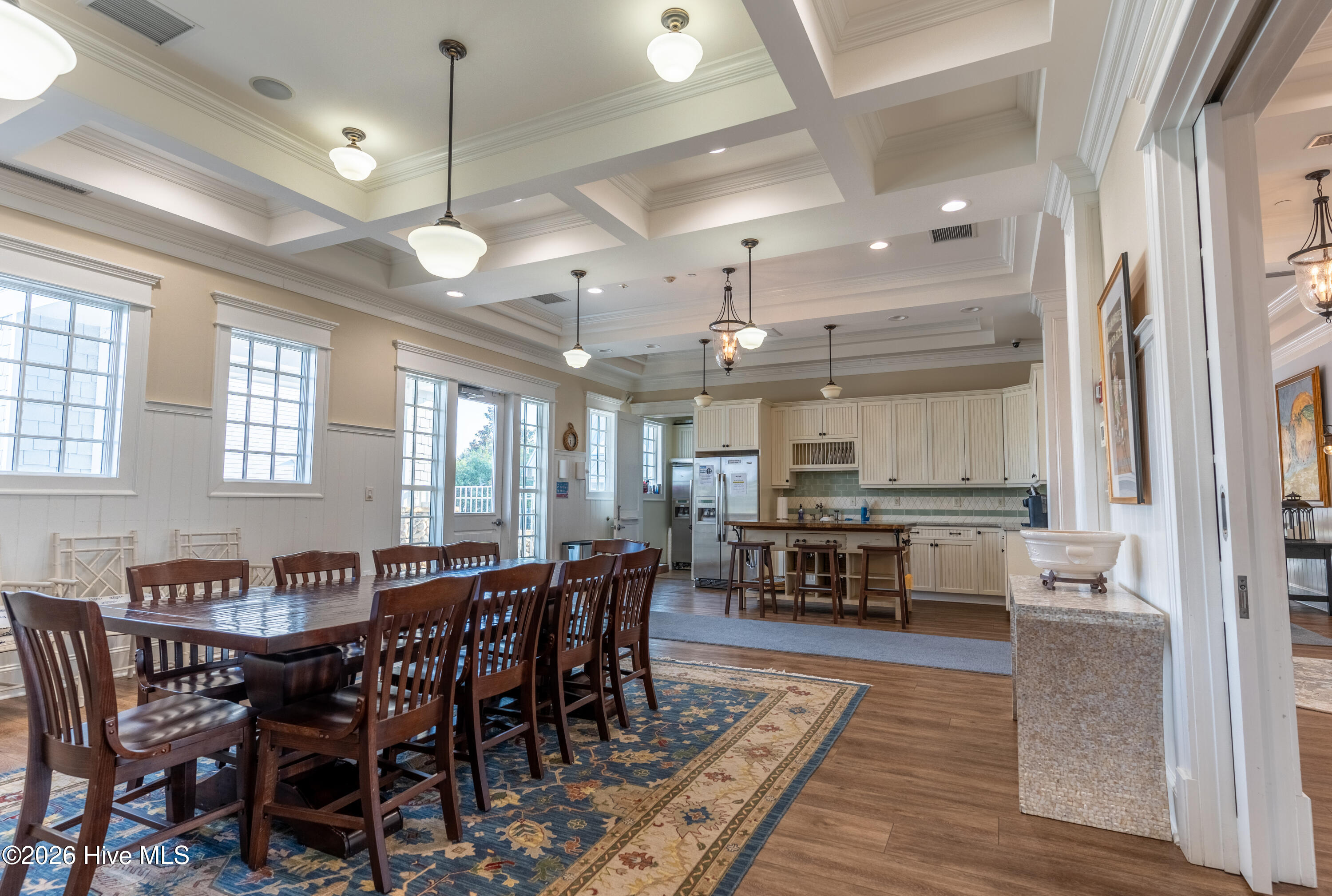 100555681 | Photo 101