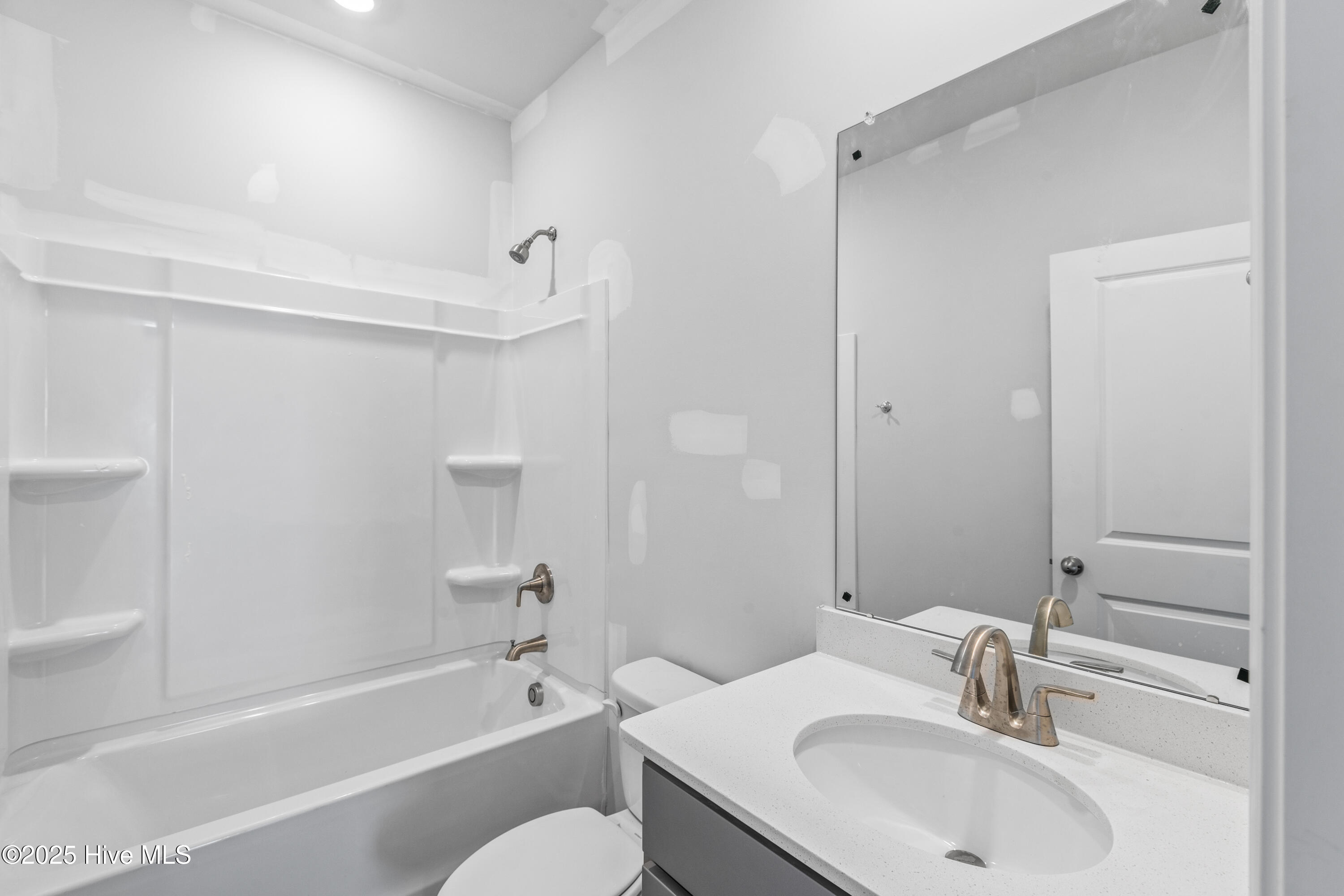 100546413 | Photo 19