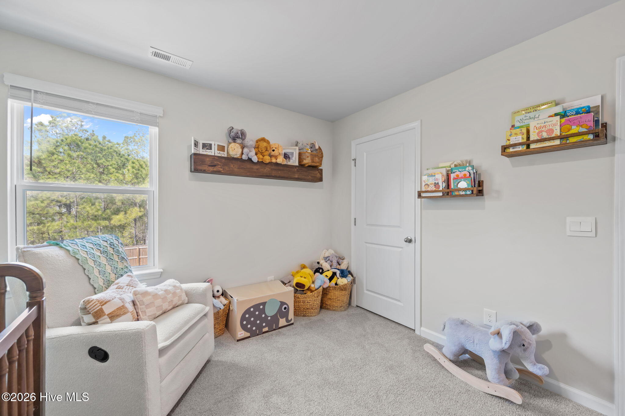 100559787 | Photo 28