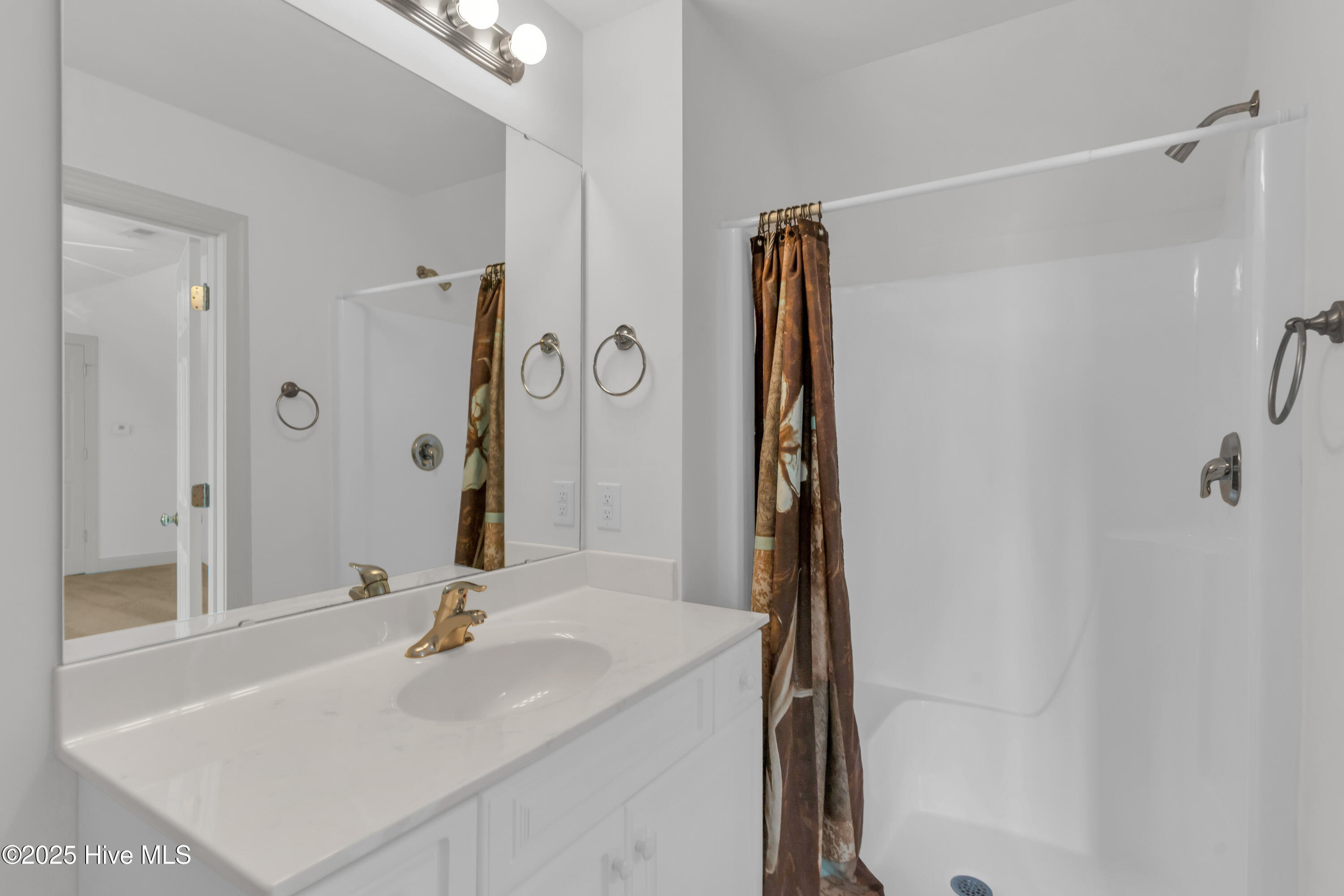 100523896 | Photo 34