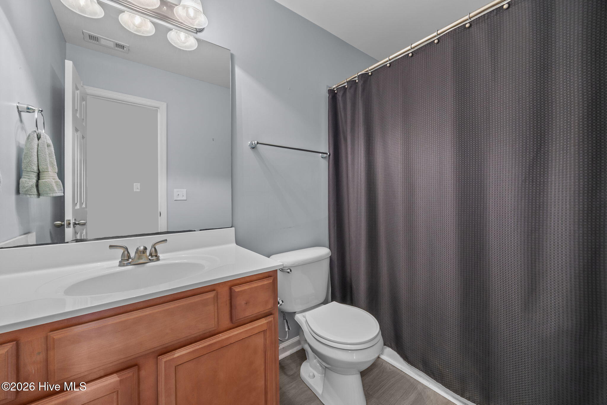 100550942 | Photo 19