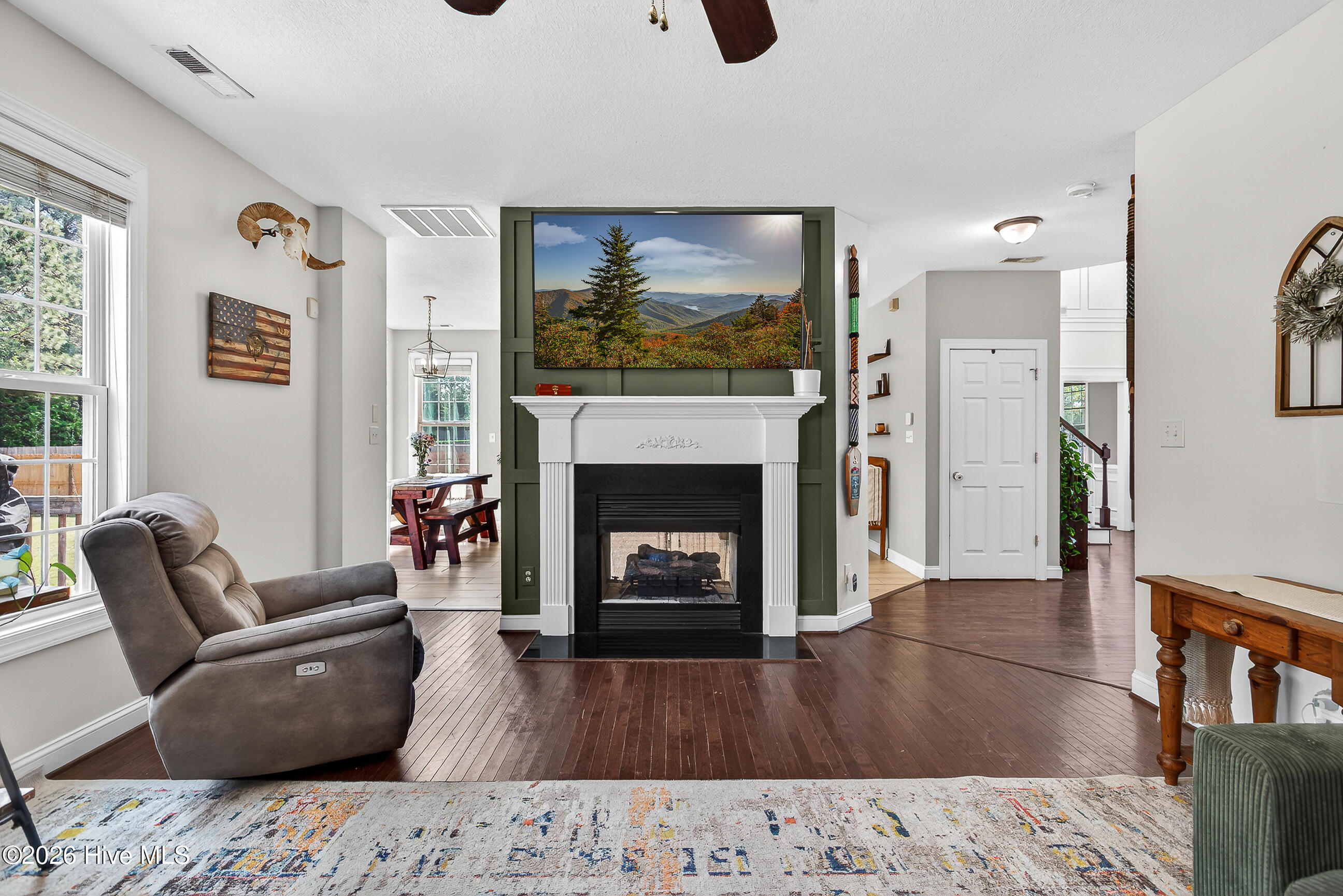 100568368 | Photo 10