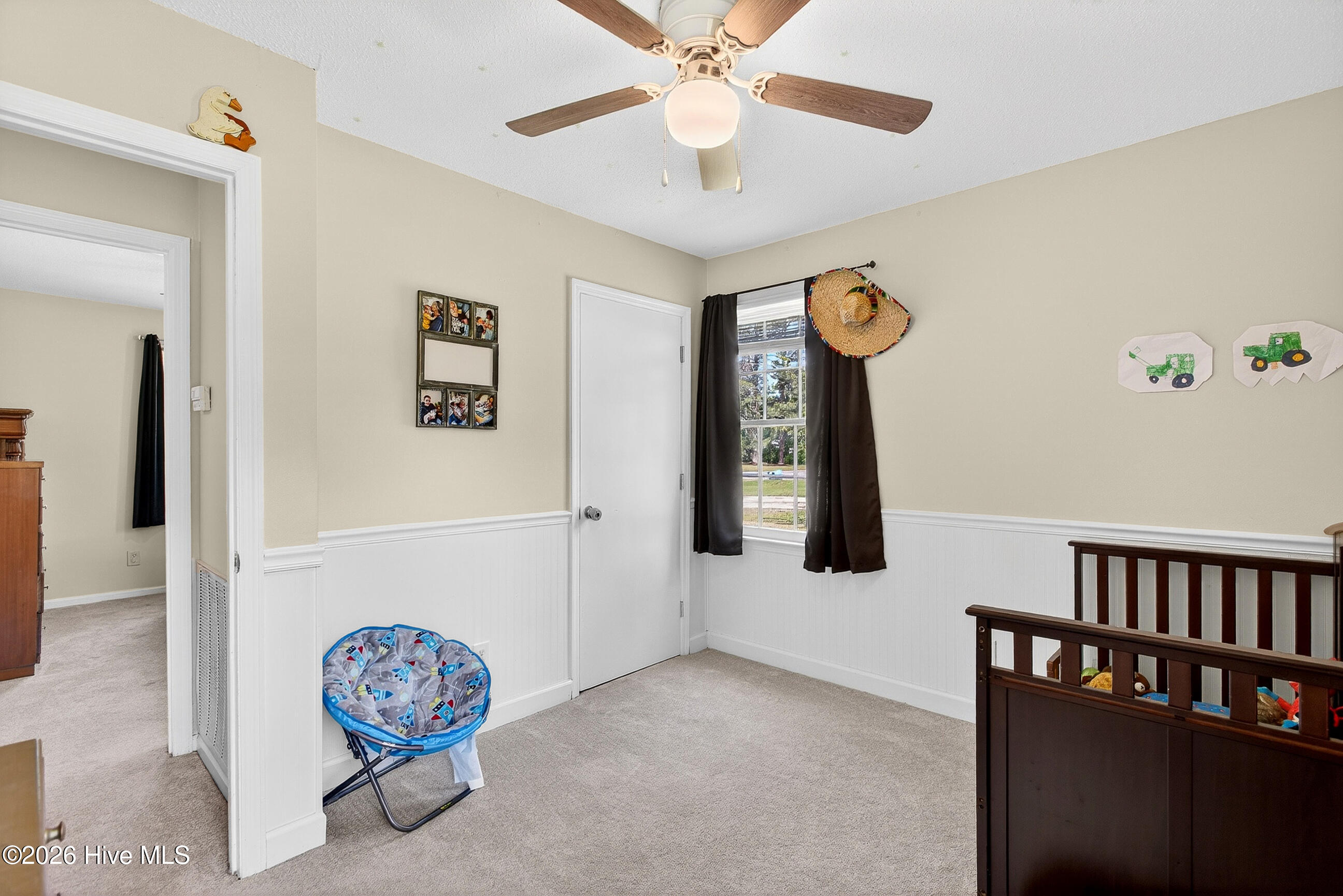 100569651 | Photo 15