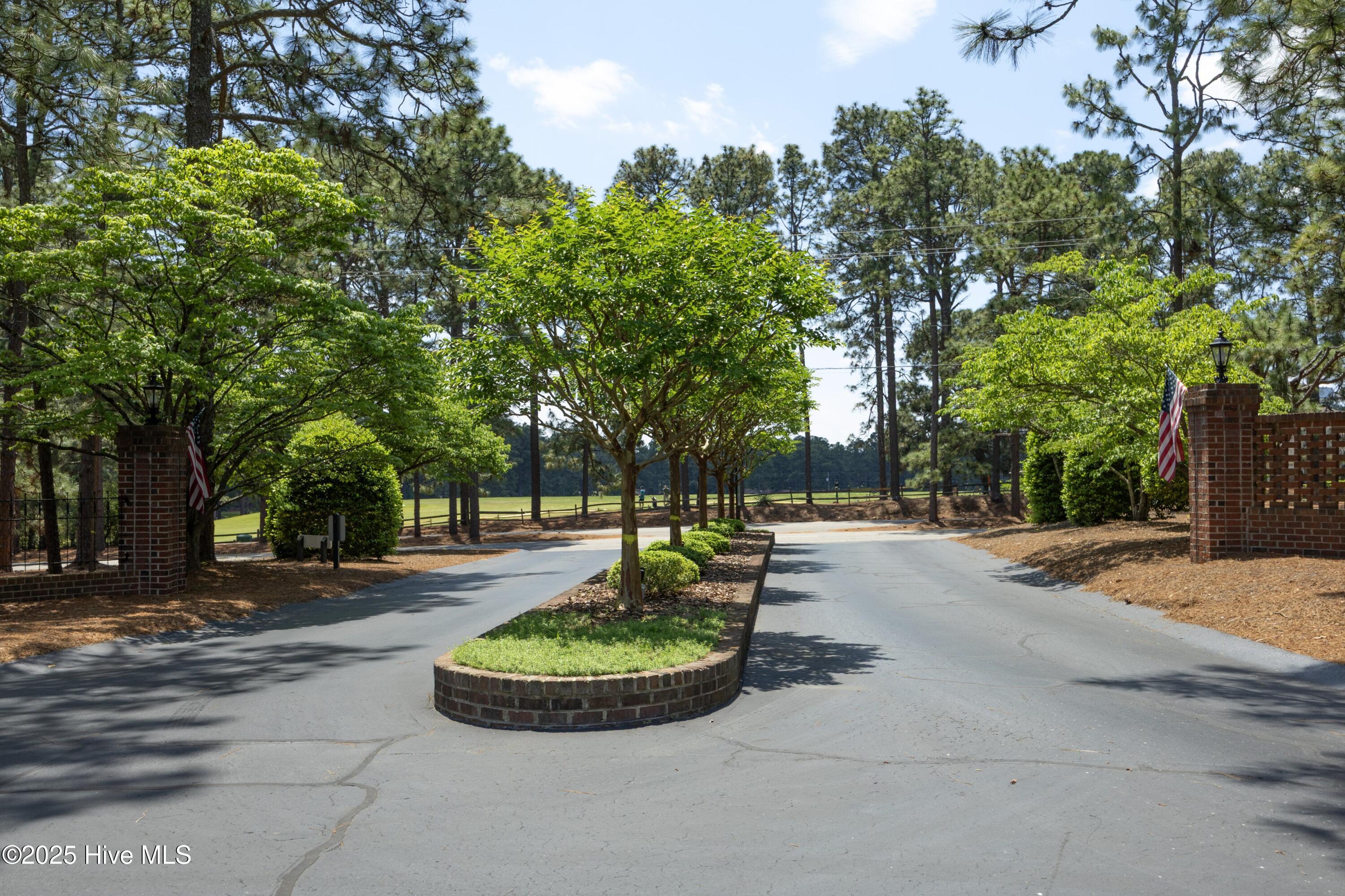 Homes for sale in Southern Pines, NC | 3 Drayton Ct, Southern Pines, NC 28387 | MLS# 100507295