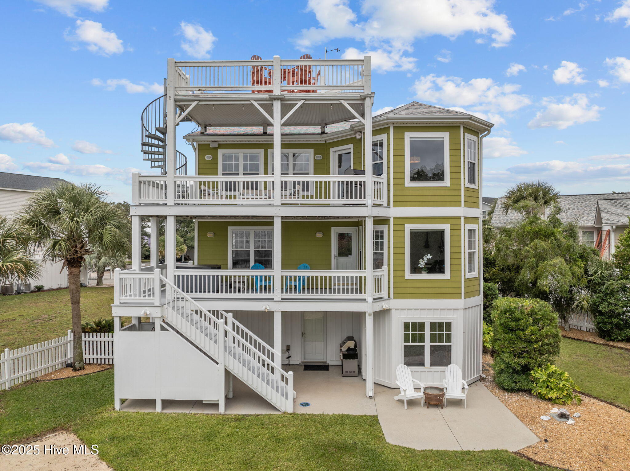 100528762 | Photo 10