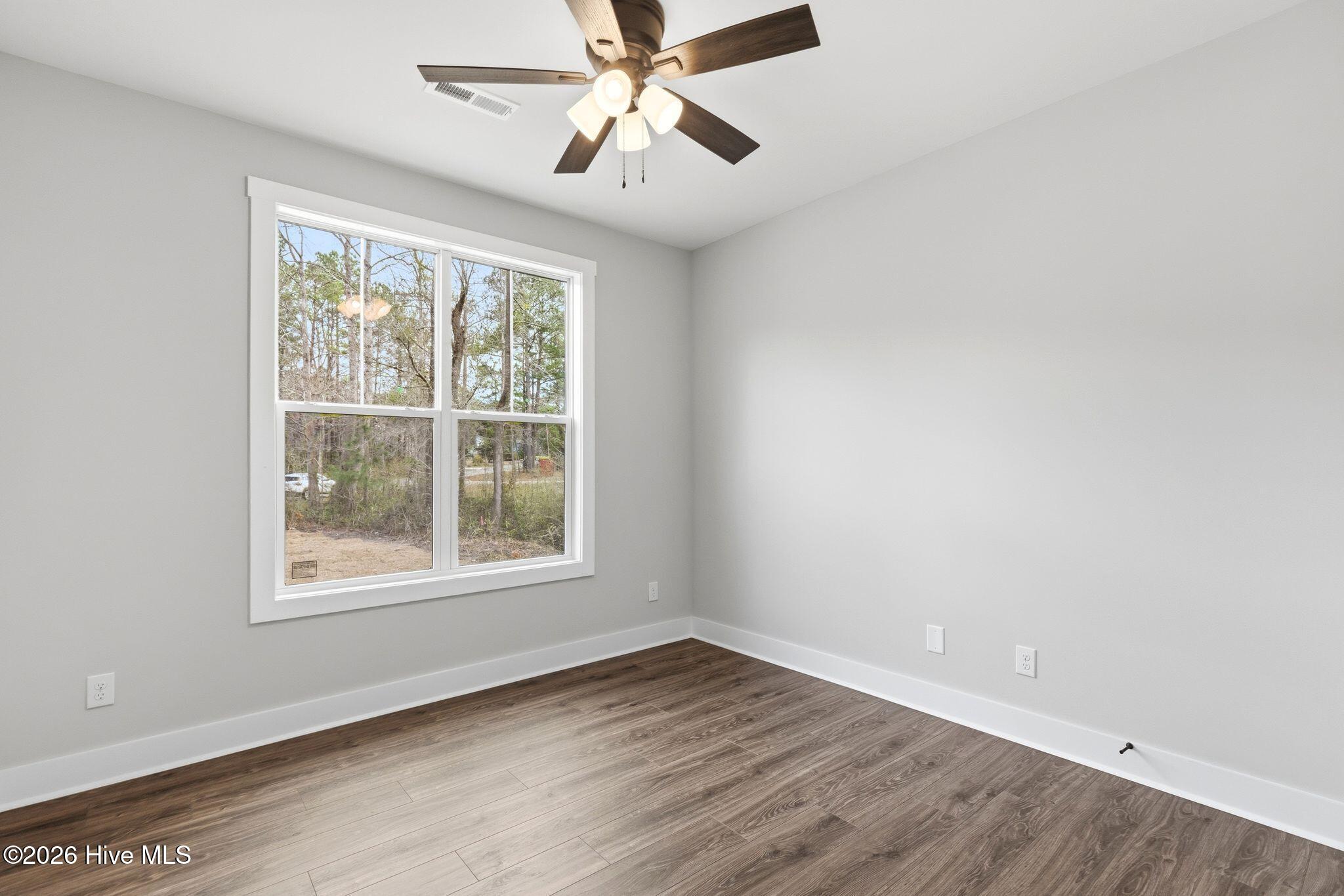 100559286 | Photo 34