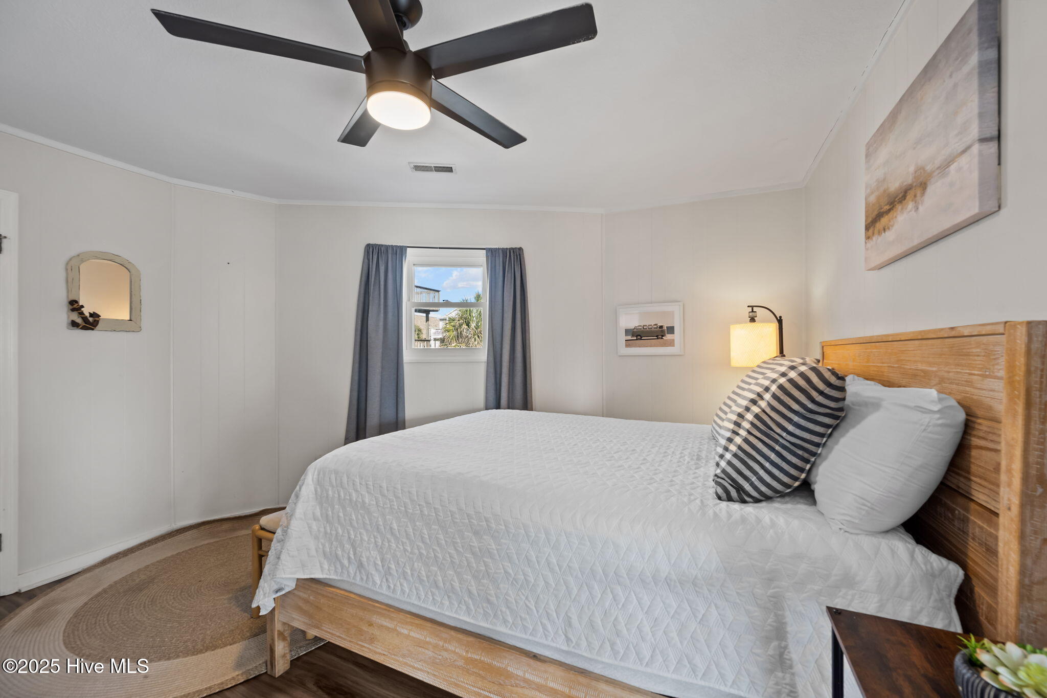 100543608 | Photo 16