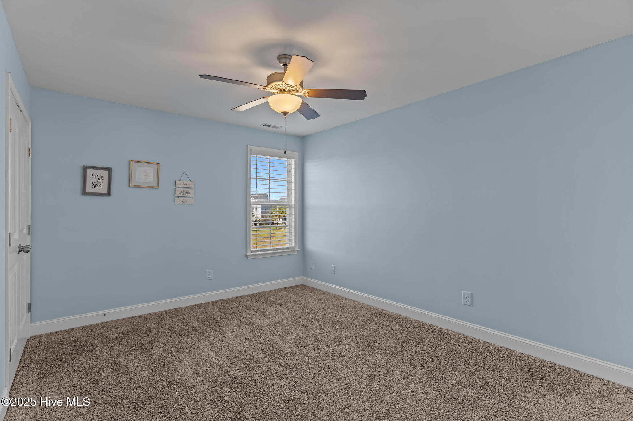 100537762 | Photo 23