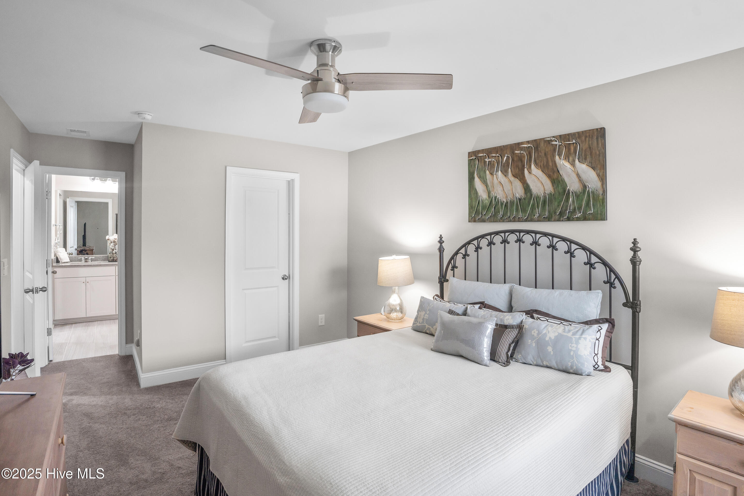 100526662 | Photo 54