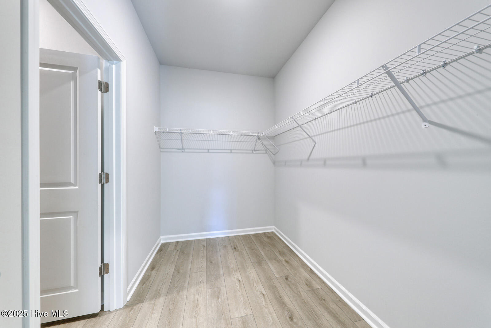 100549689 | Photo 66