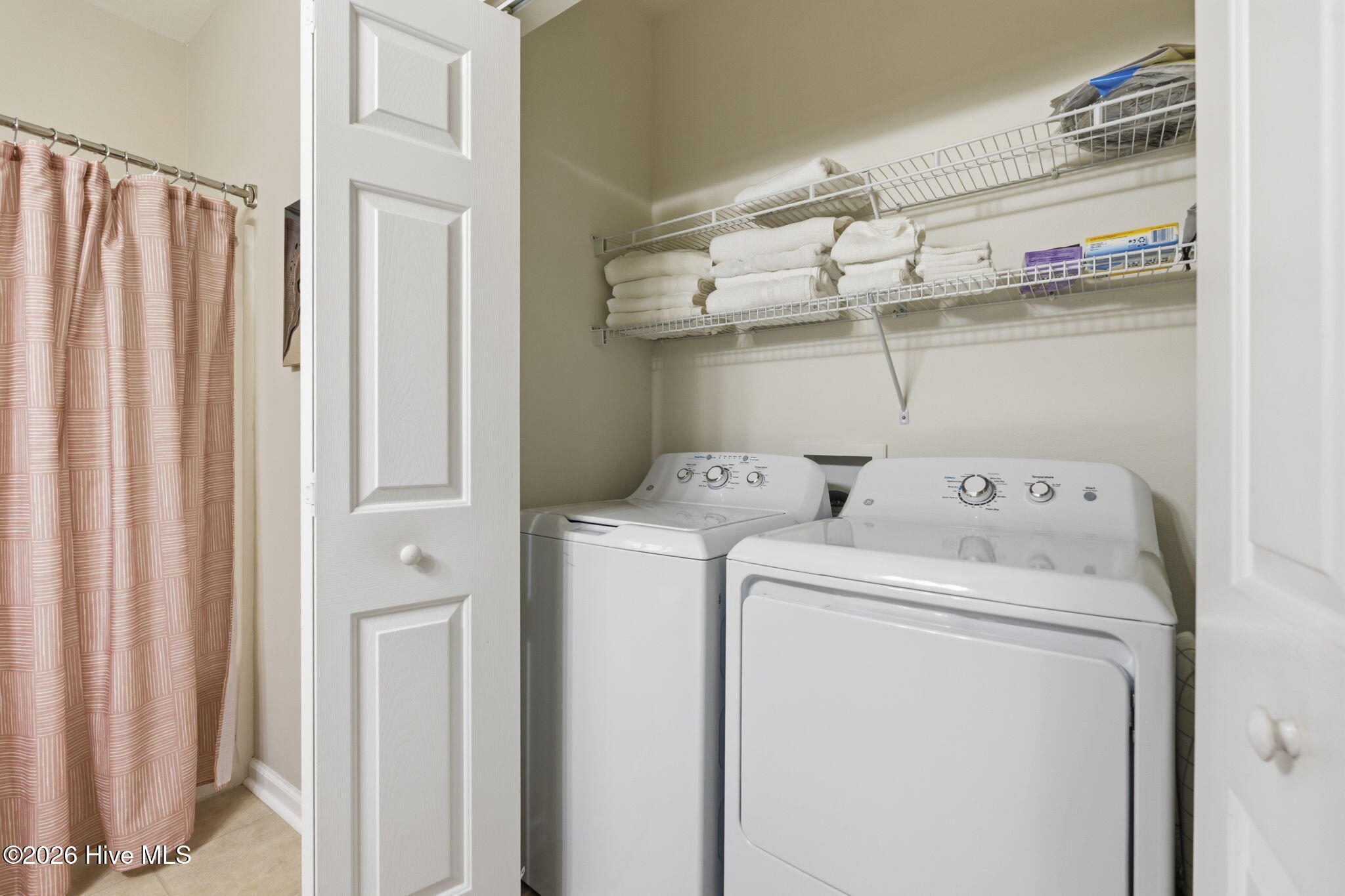 100569052 | Photo 28