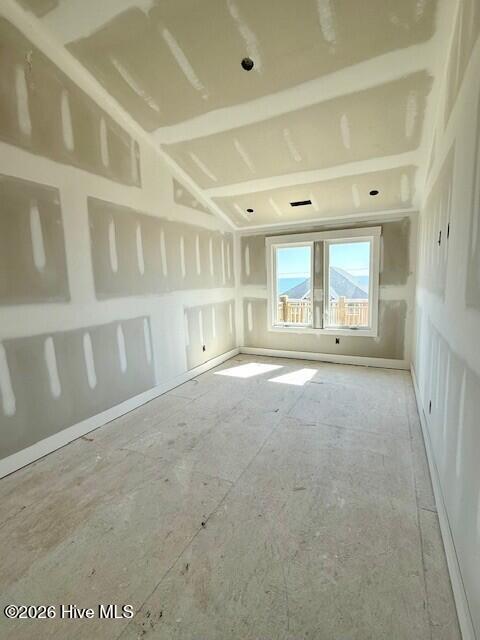 100552100 | Photo 32